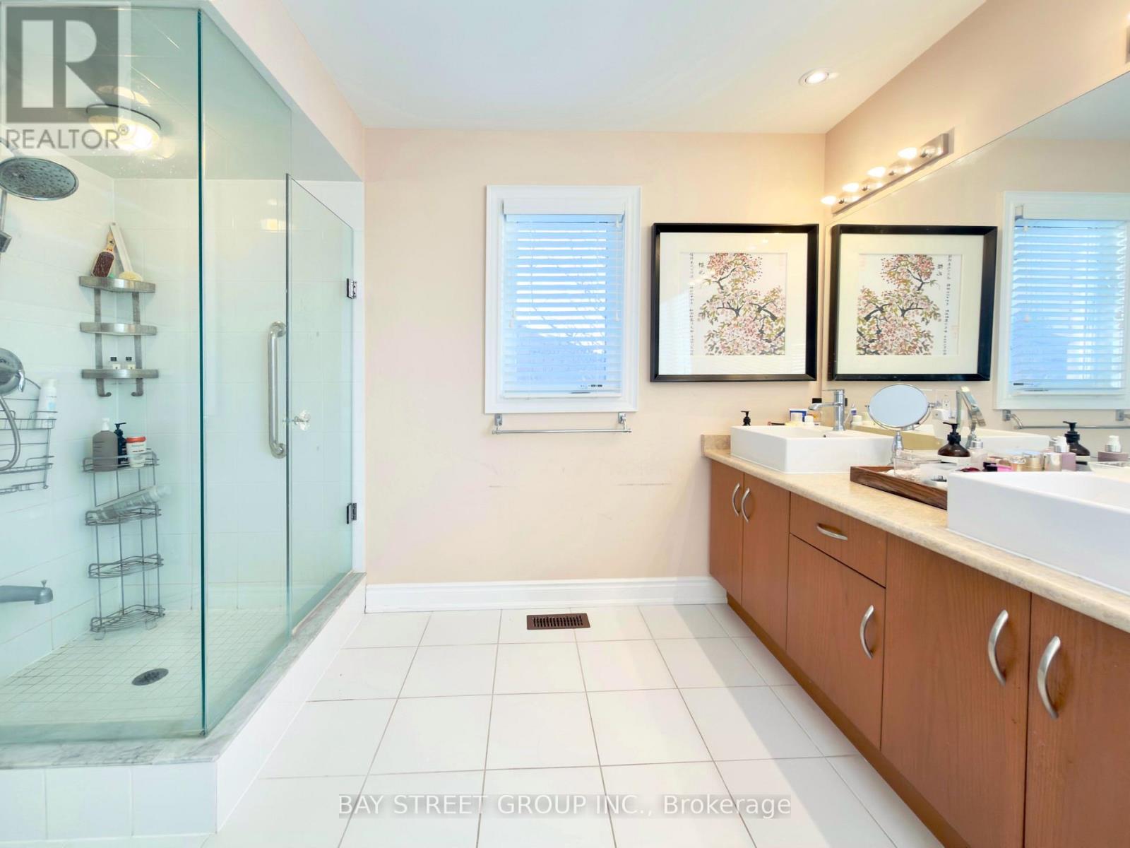 6 Welter Court, Richmond Hill, Ontario  L4S 1E9 - Photo 41 - N12774836