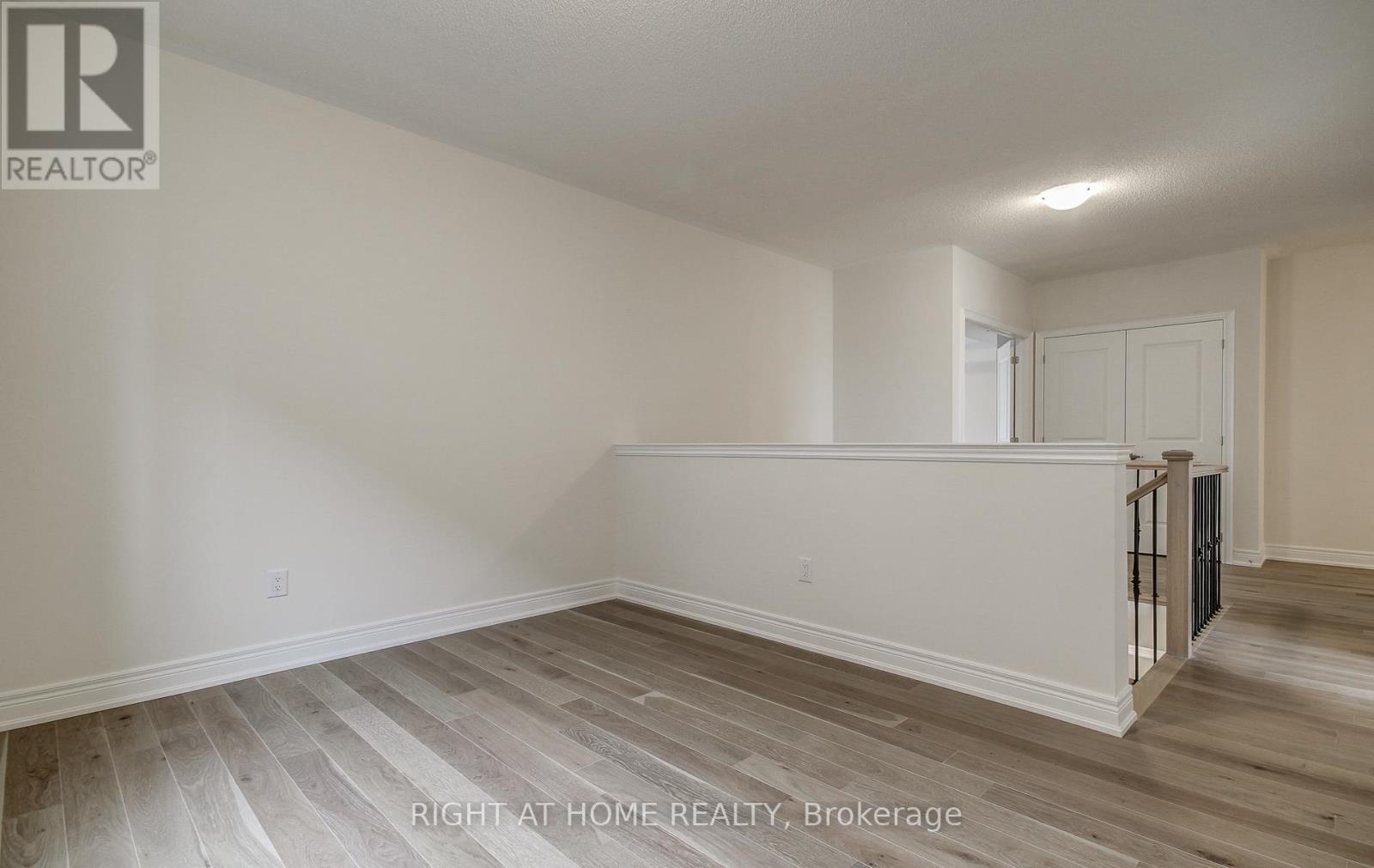 51 Lorrain Hand Crescent, Georgina, Ontario  L4P 0T2 - Photo 22 - N12774940