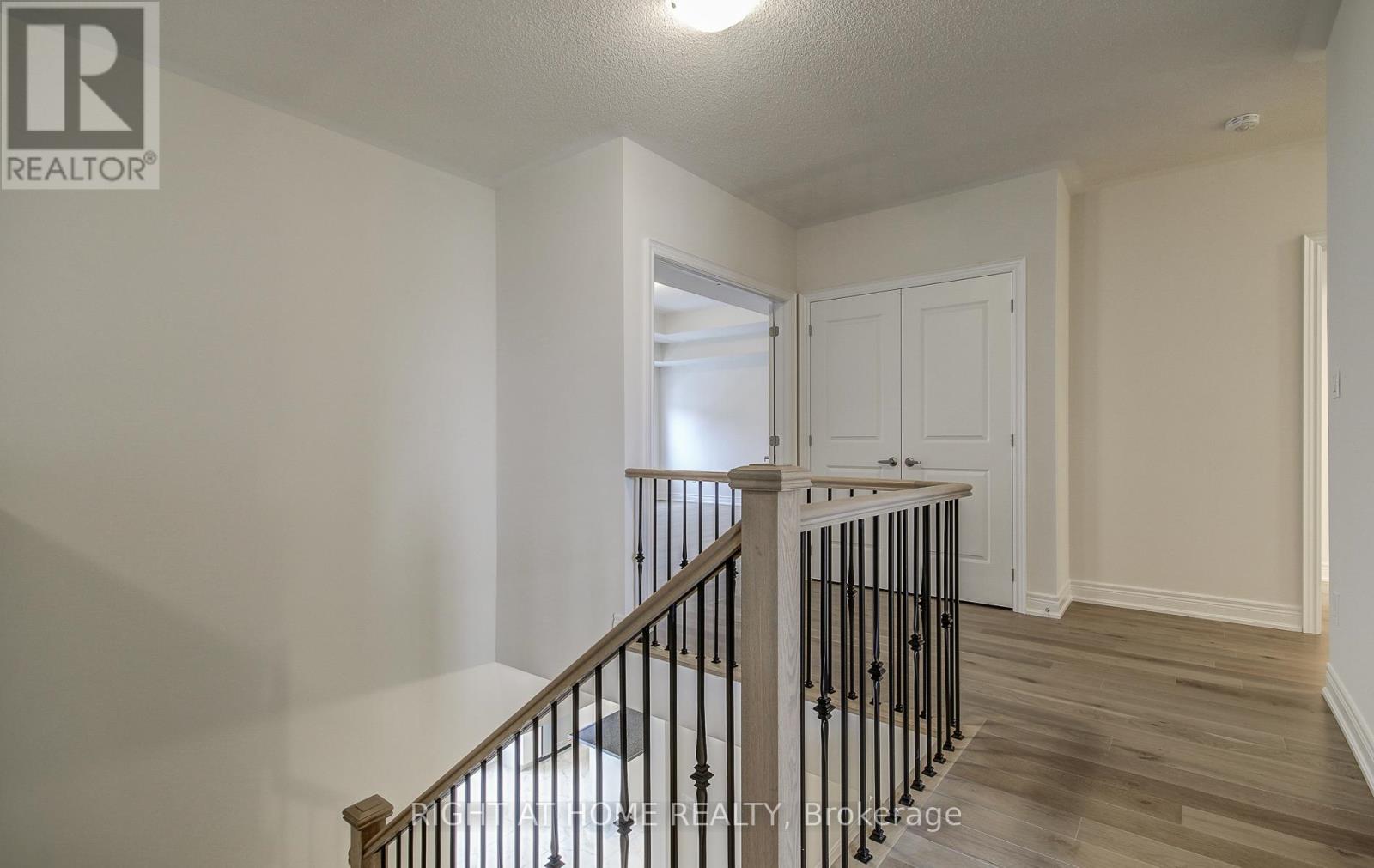 51 Lorrain Hand Crescent, Georgina, Ontario  L4P 0T2 - Photo 24 - N12774940