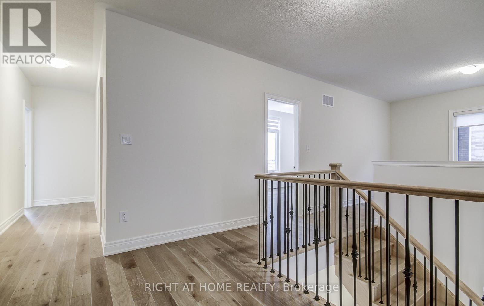 51 Lorrain Hand Crescent, Georgina, Ontario  L4P 0T2 - Photo 49 - N12774940