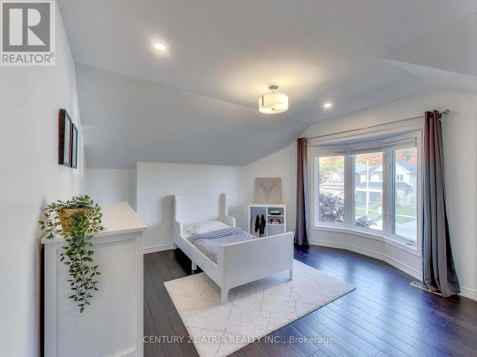 2 Whalen Court, Richmond Hill, Ontario  L4C 9T5 - Photo 23 - N12774960