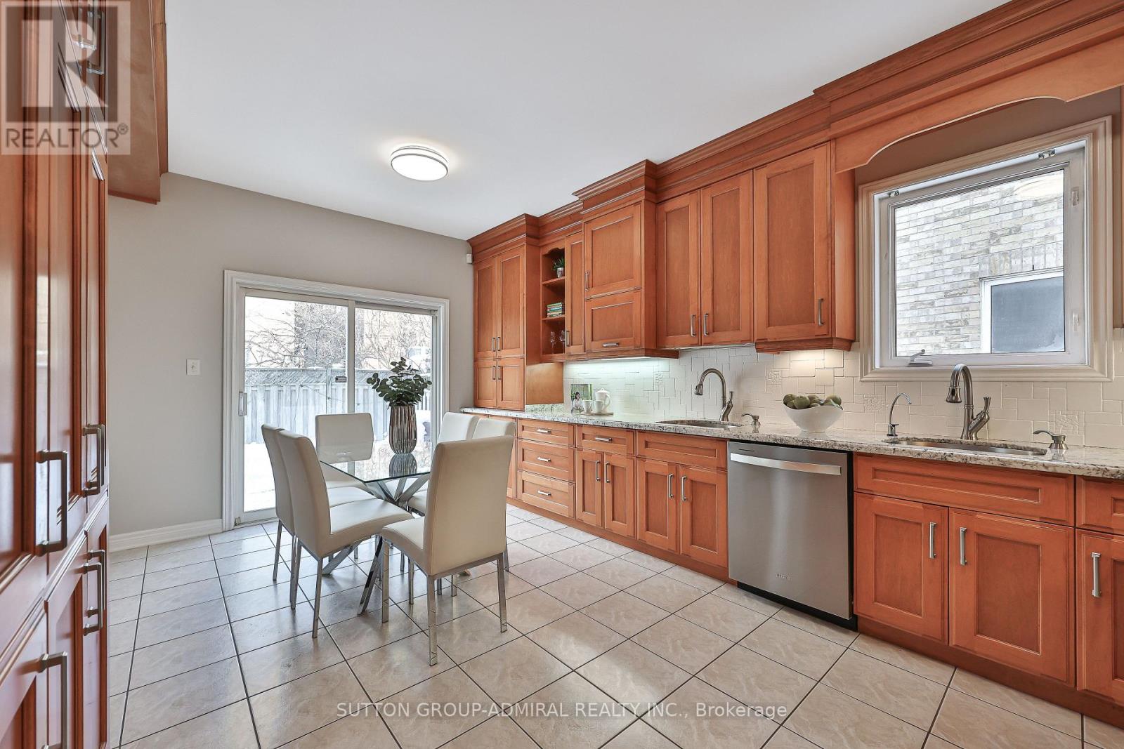 173 Bentoak Crescent, Vaughan, Ontario  L4J 8S6 - Photo 13 - N12774978