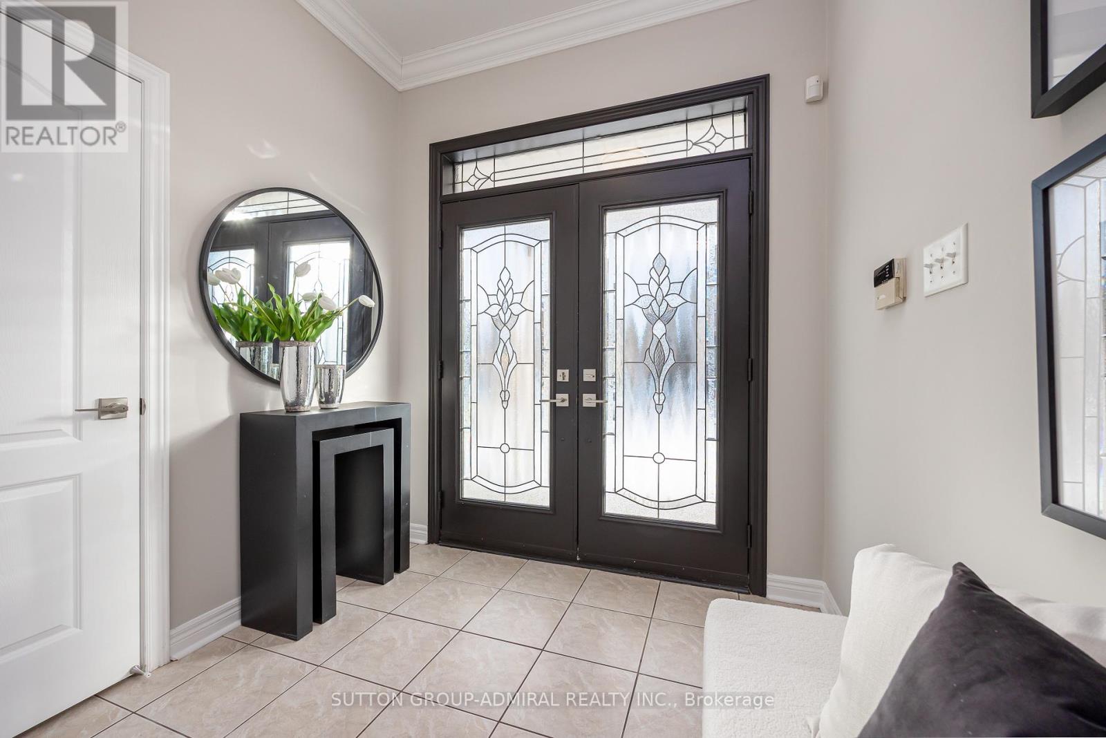 173 Bentoak Crescent, Vaughan, Ontario  L4J 8S6 - Photo 2 - N12774978