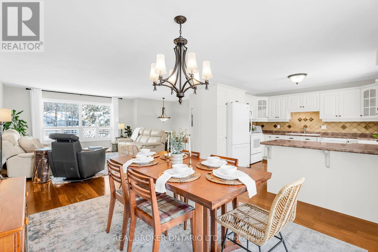 2477 Old Fort Road, Tay, Ontario  L4R 4K3 - Photo 13 - S12774792