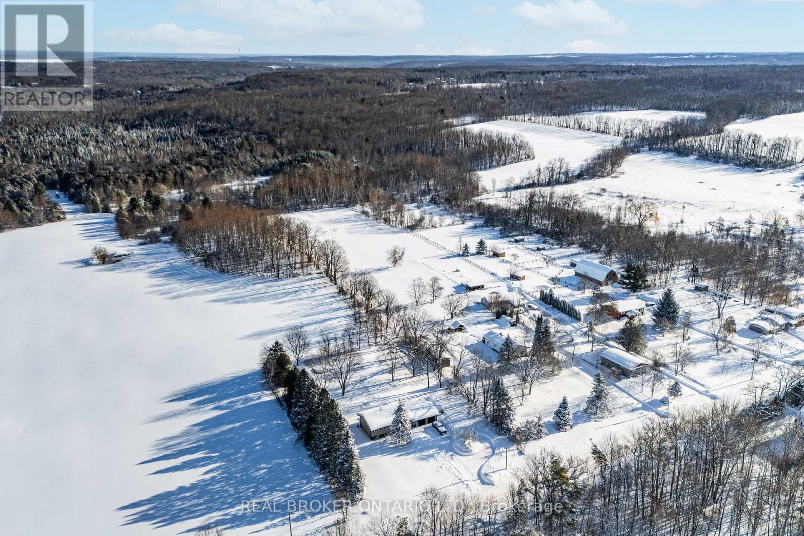 2477 Old Fort Road, Tay, Ontario  L4R 4K3 - Photo 2 - S12774792