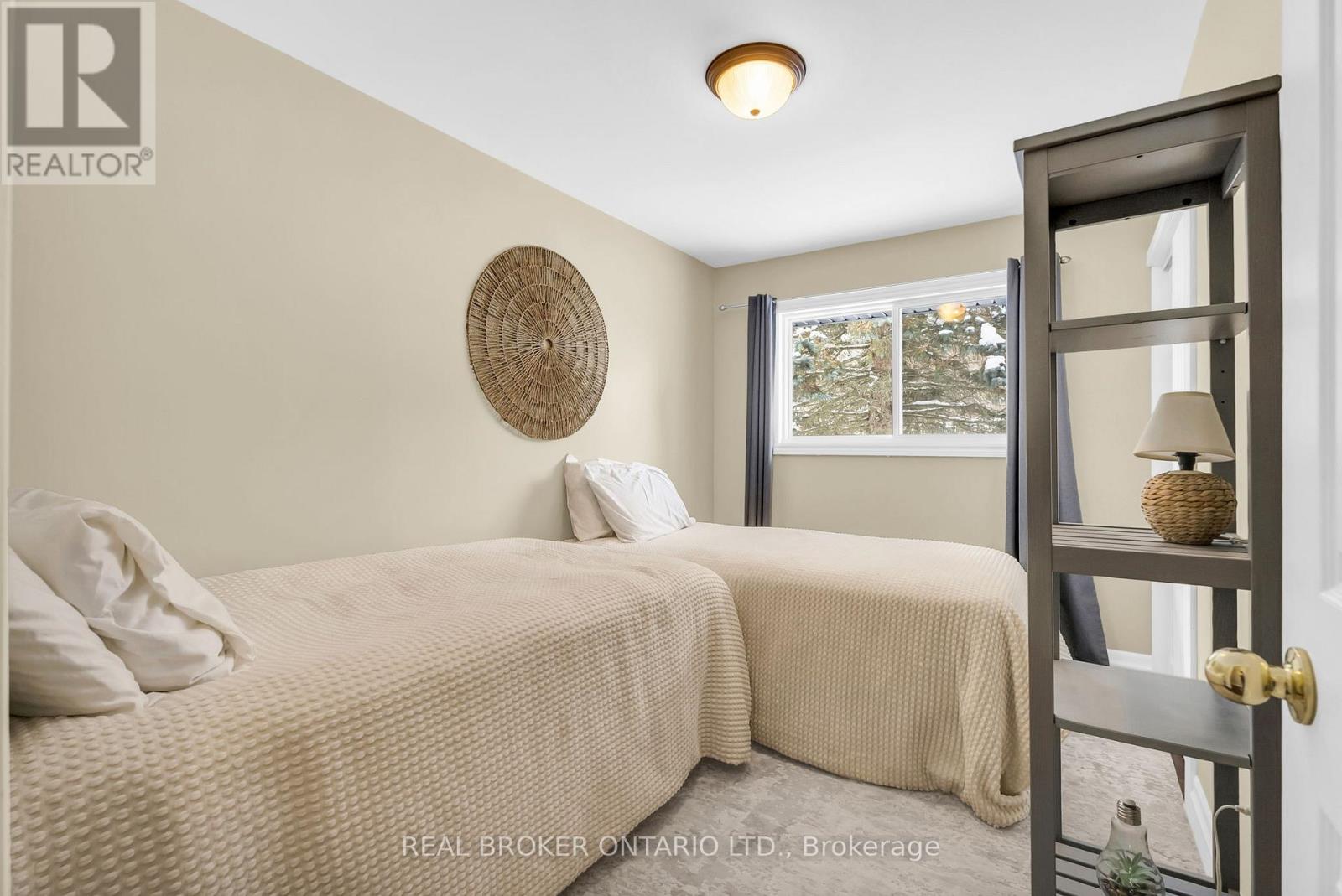 2477 Old Fort Road, Tay, Ontario  L4R 4K3 - Photo 23 - S12774792