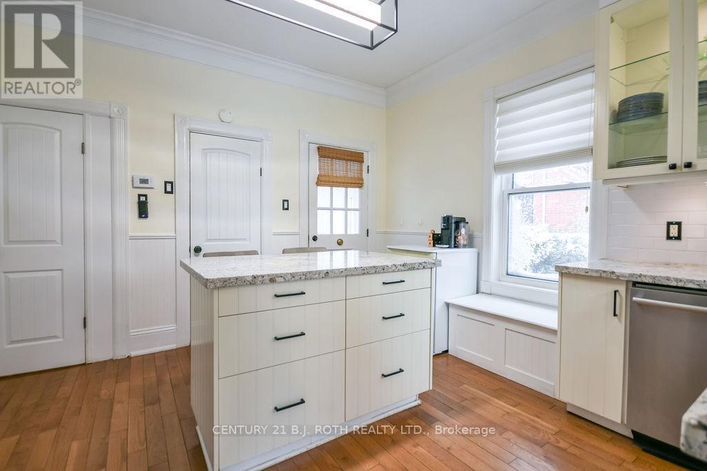 15 Stone Street, Springwater, Ontario  L0L 1P0 - Photo 15 - S12774822