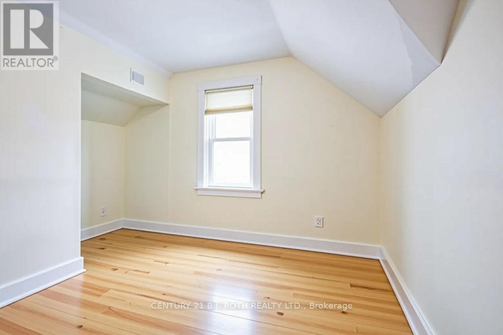 15 Stone Street, Springwater, Ontario  L0L 1P0 - Photo 18 - S12774822