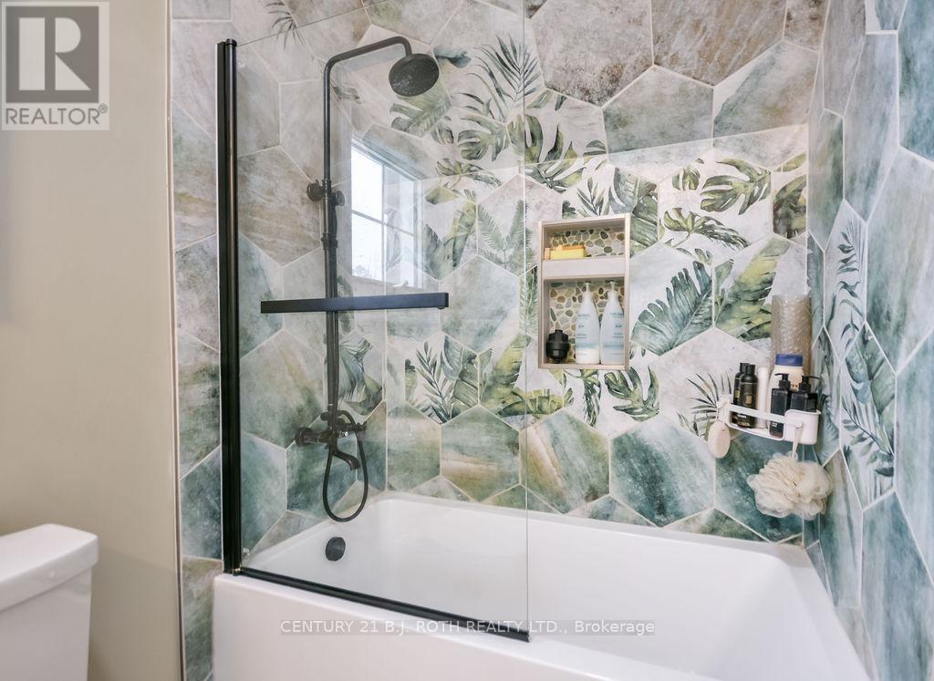 15 Stone Street, Springwater, Ontario  L0L 1P0 - Photo 37 - S12774822