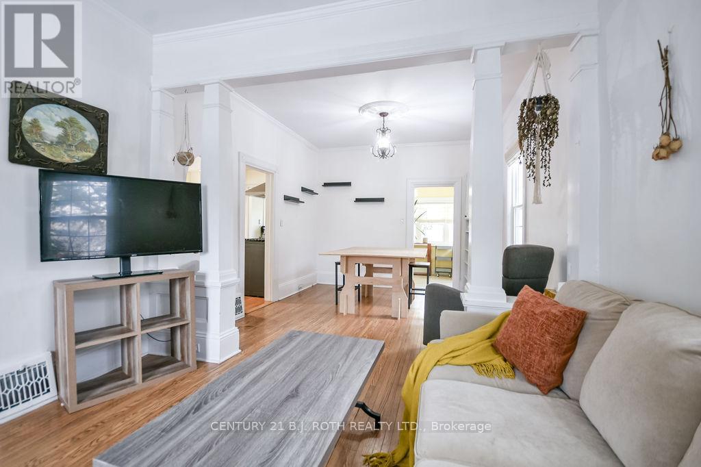 15 Stone Street, Springwater, Ontario  L0L 1P0 - Photo 7 - S12774822