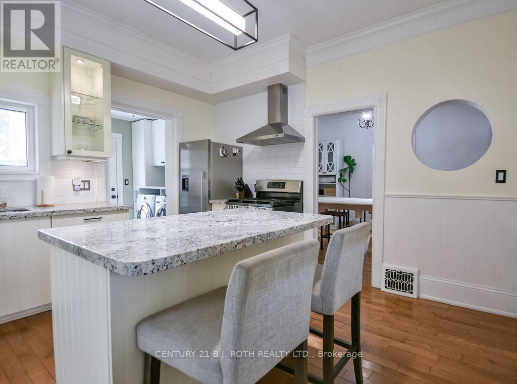 15 Stone Street, Springwater, Ontario  L0L 1P0 - Photo 9 - S12774822