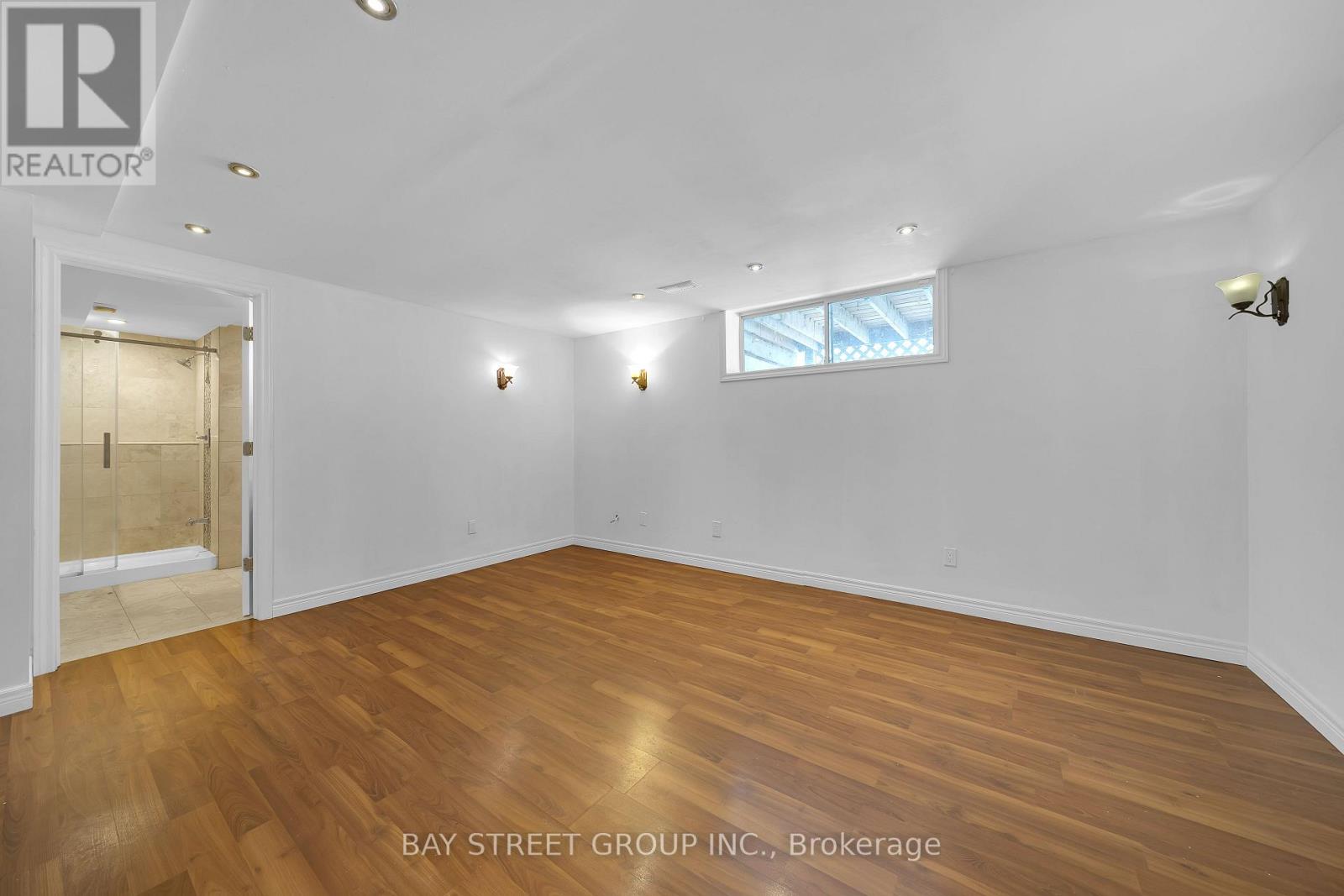 7 Kemano Road, Aurora, Ontario  L4G 2X9 - Photo 6 - N12685254