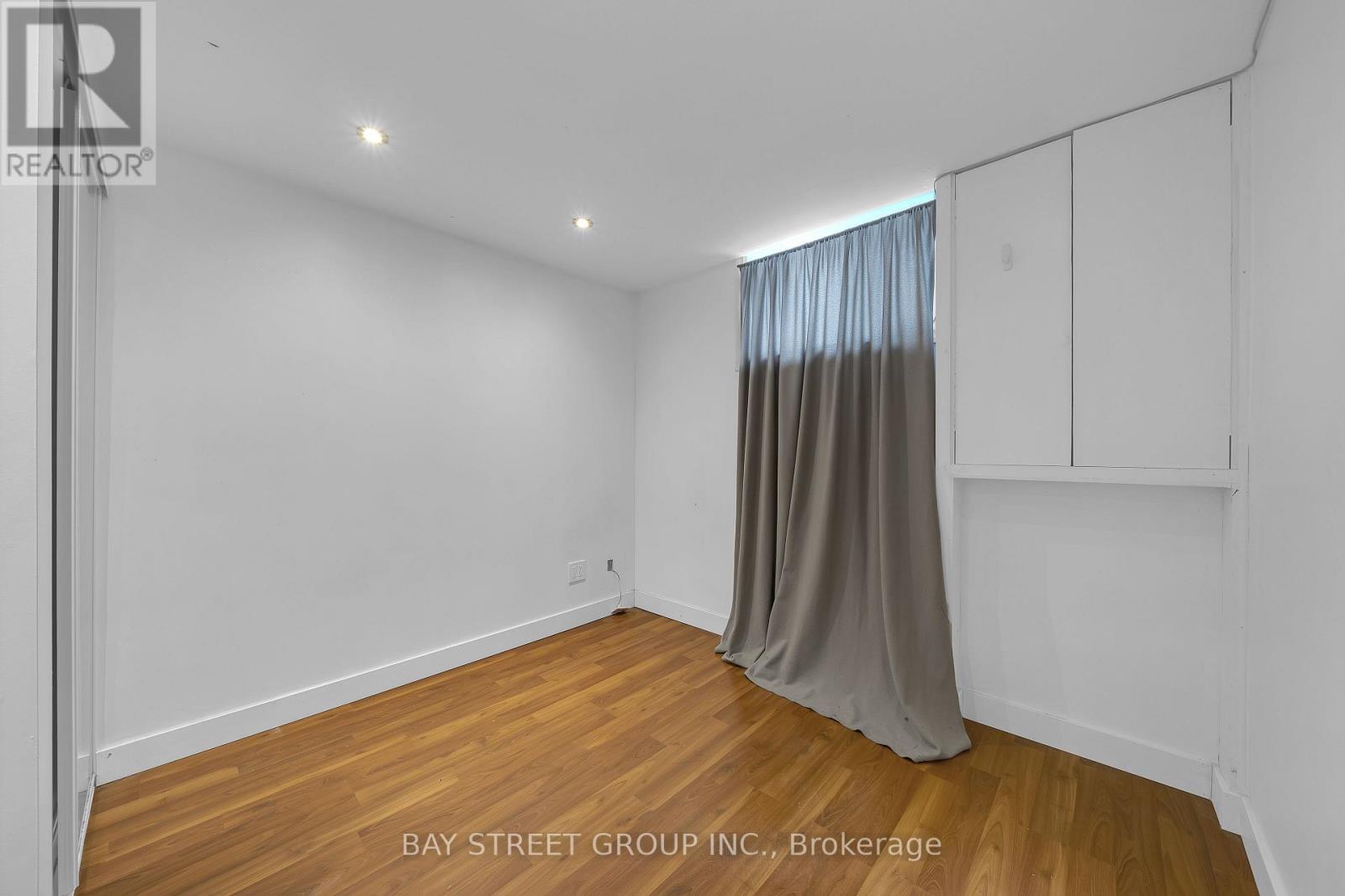 7 Kemano Road, Aurora, Ontario  L4G 2X9 - Photo 7 - N12685254