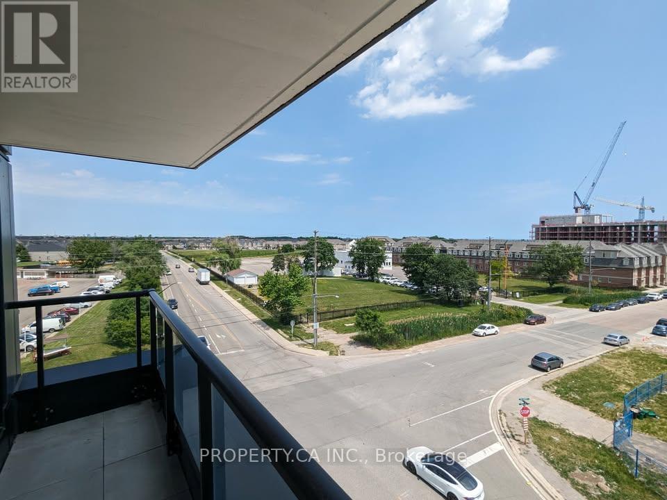 409 - 3005 Pine Glen Road, Oakville, Ontario  L6M 5P5 - Photo 2 - W12774736