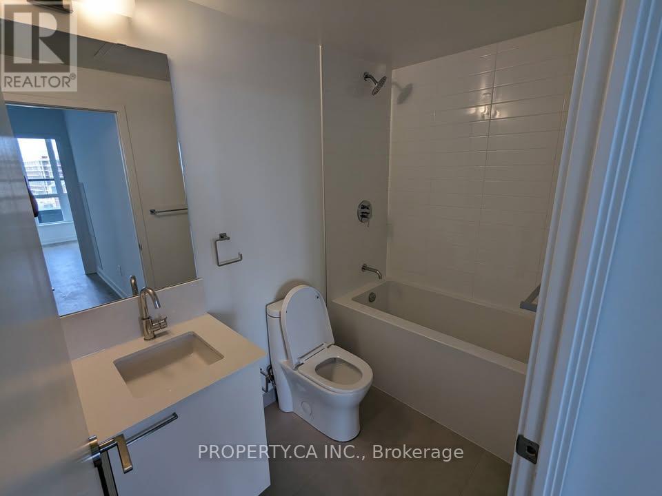 409 - 3005 Pine Glen Road, Oakville, Ontario  L6M 5P5 - Photo 5 - W12774736