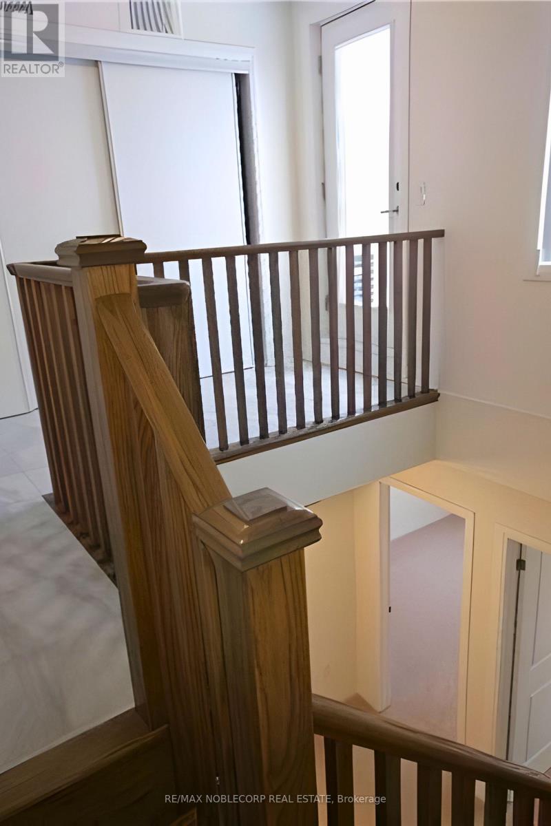 8 - 155 William Duncan Road, Toronto, Ontario  M3K 2B8 - Photo 2 - W12774762