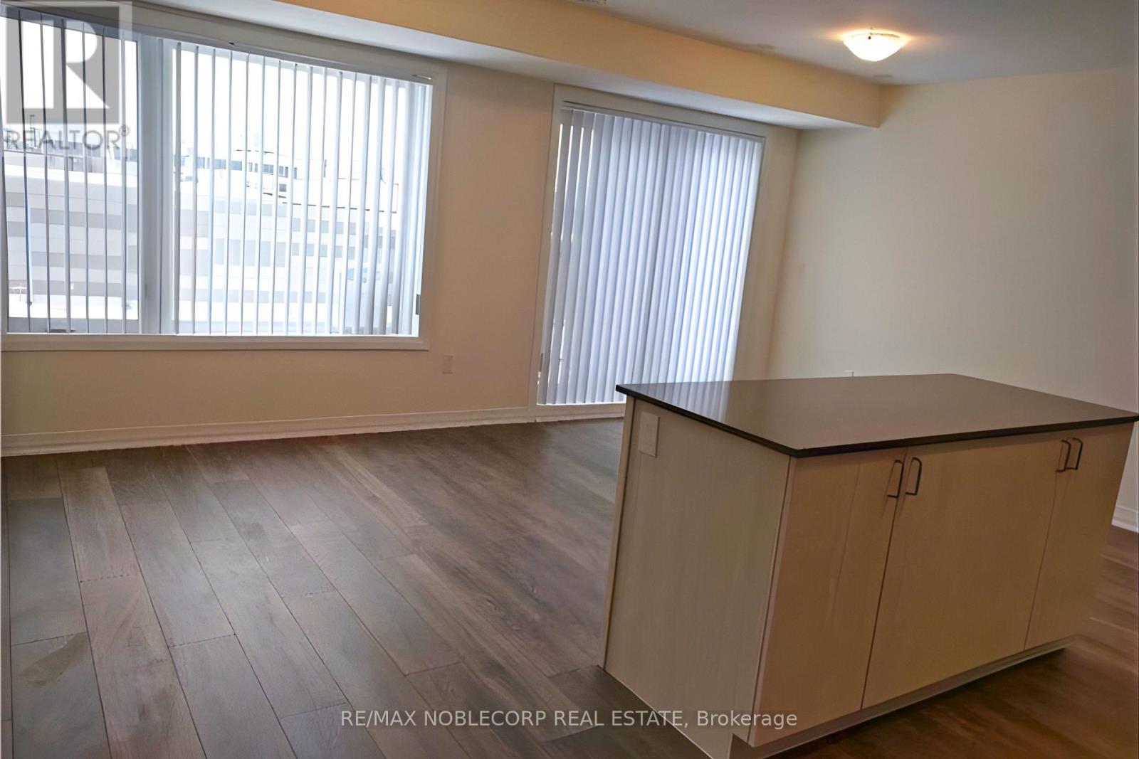 8 - 155 William Duncan Road, Toronto, Ontario  M3K 2B8 - Photo 7 - W12774762