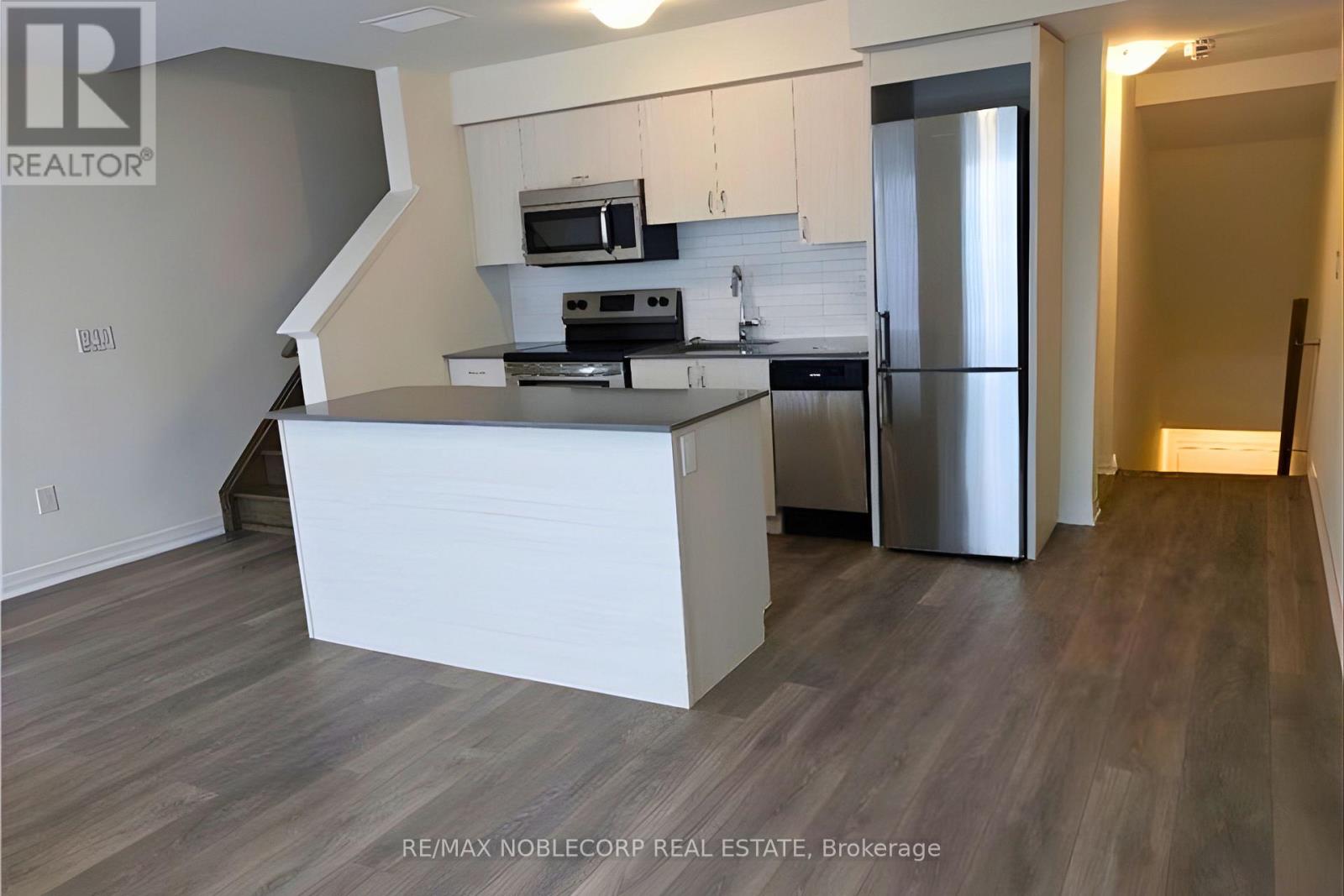 8 - 155 William Duncan Road, Toronto, Ontario  M3K 2B8 - Photo 9 - W12774762