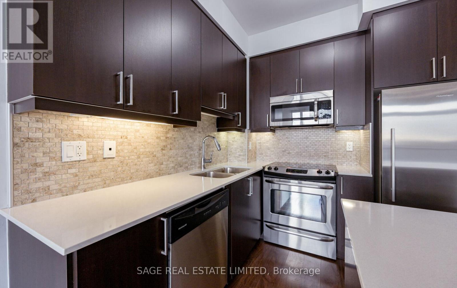 1003 - 25 Fontenay Court, Toronto, Ontario  M9A 0C4 - Photo 11 - W12774774