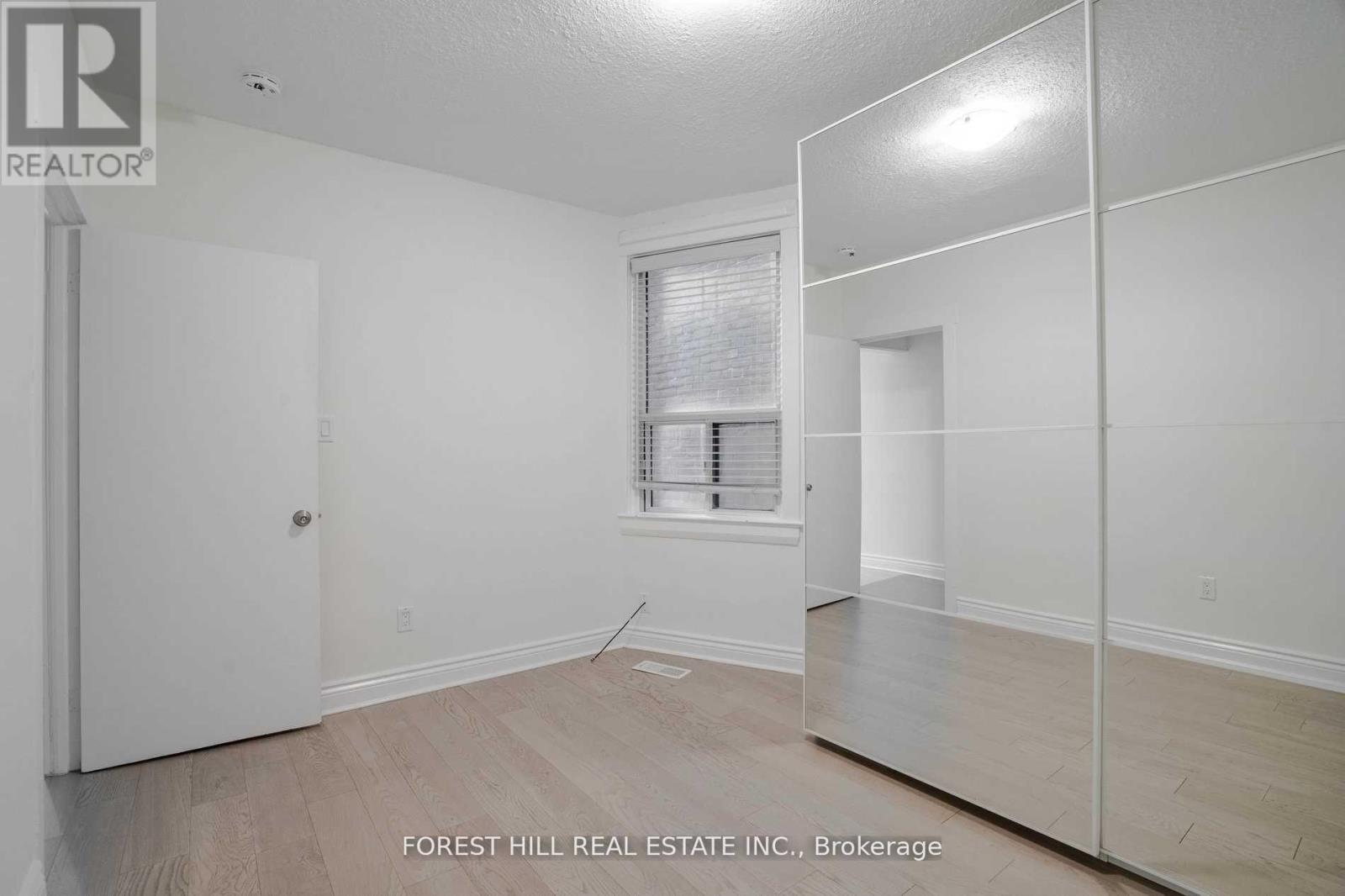 Main - 137 Earlscourt Avenue, Toronto, Ontario  M6E 4A8 - Photo 18 - W12774780