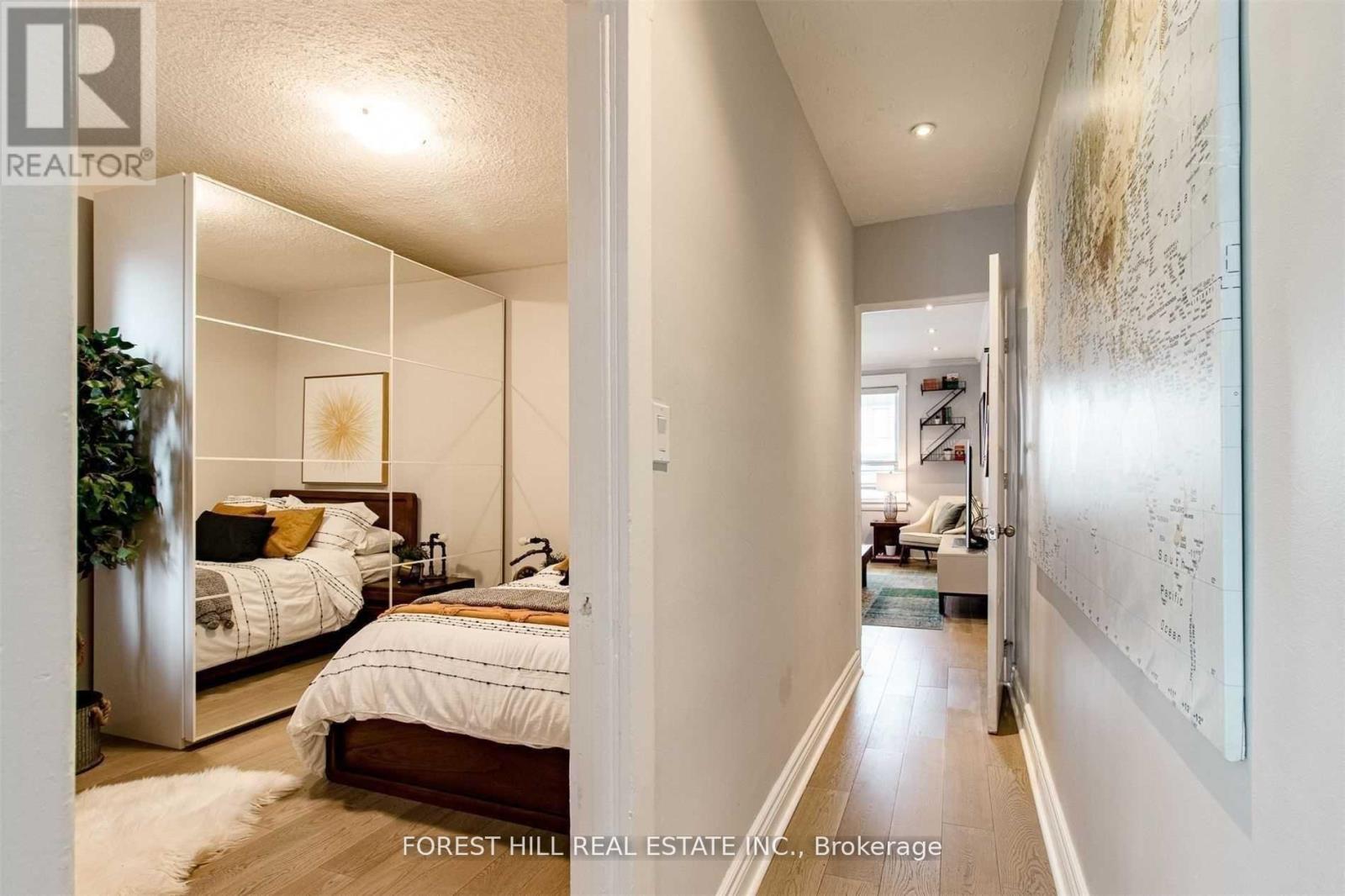 Main - 137 Earlscourt Avenue, Toronto, Ontario  M6E 4A8 - Photo 3 - W12774780