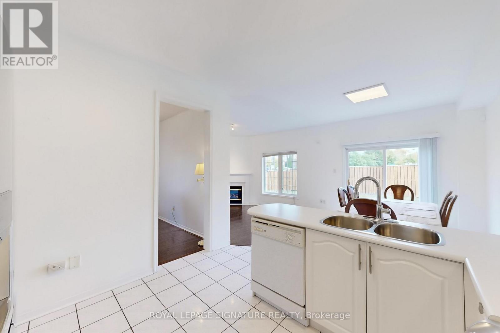 6509 Valiant Heights, Mississauga, Ontario  L5W 1C7 - Photo 14 - W12774786