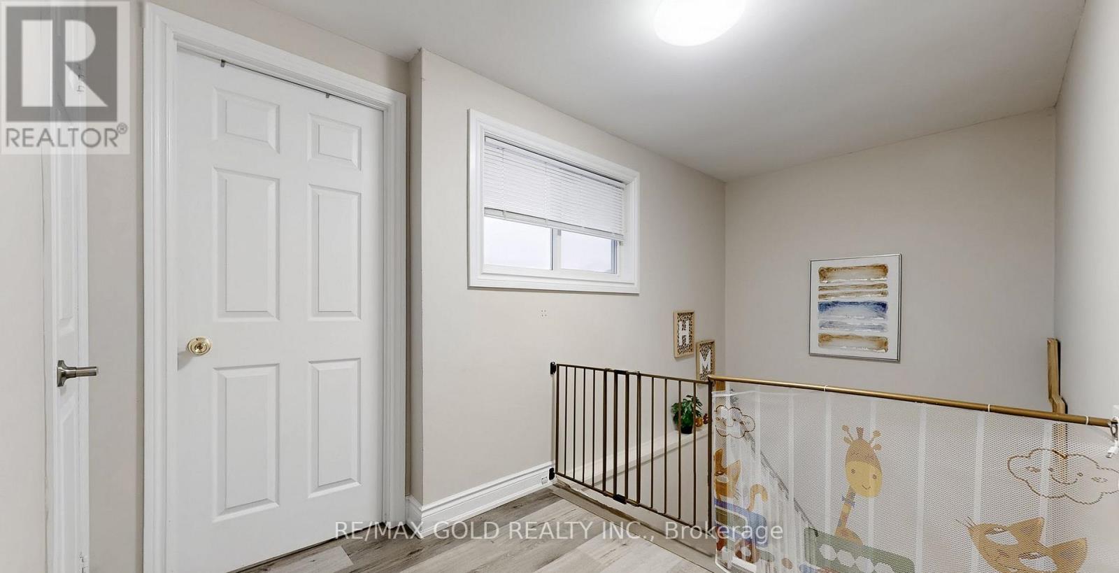 12 Glencastle Square, Brampton, Ontario  L6S 2H8 - Photo 18 - W12774824