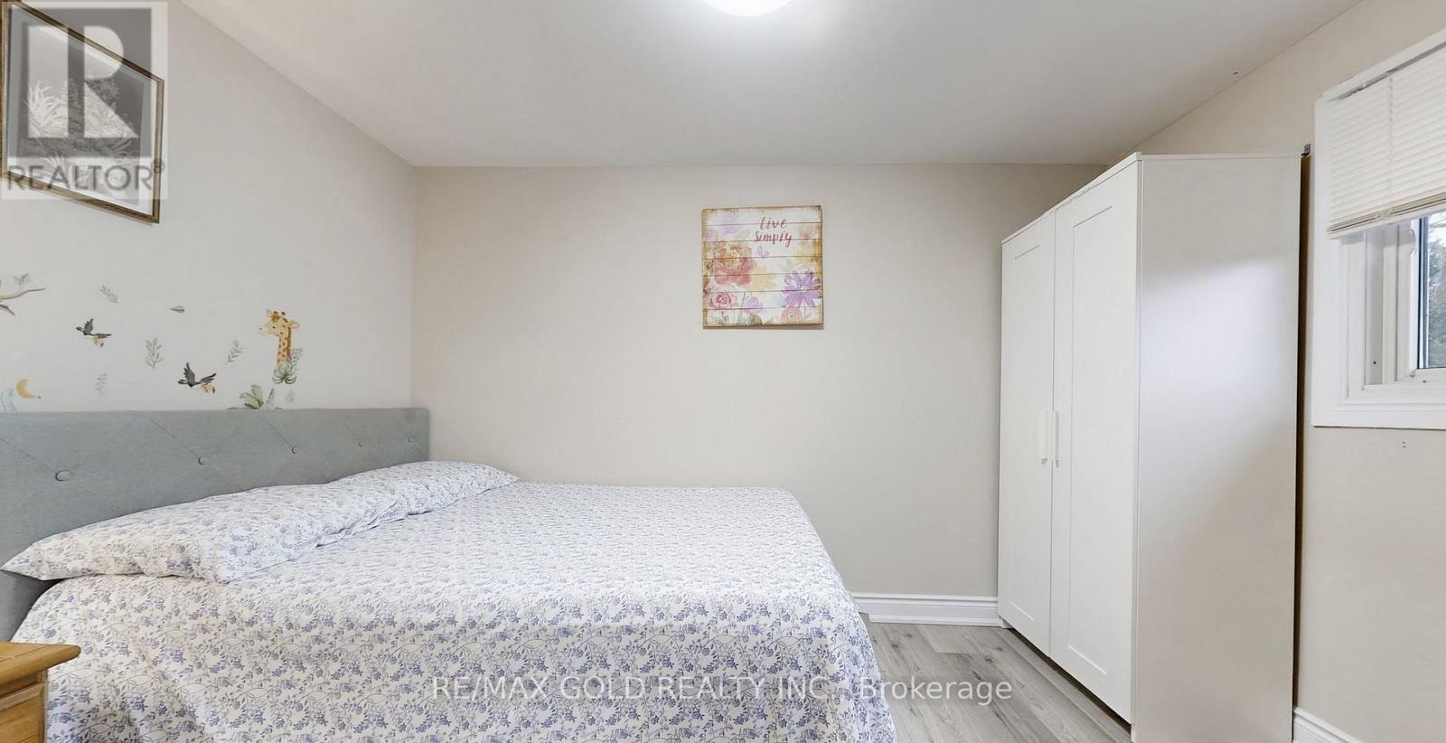 12 Glencastle Square, Brampton, Ontario  L6S 2H8 - Photo 28 - W12774824