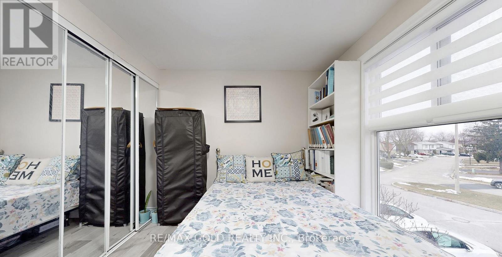 12 Glencastle Square, Brampton, Ontario  L6S 2H8 - Photo 31 - W12774824