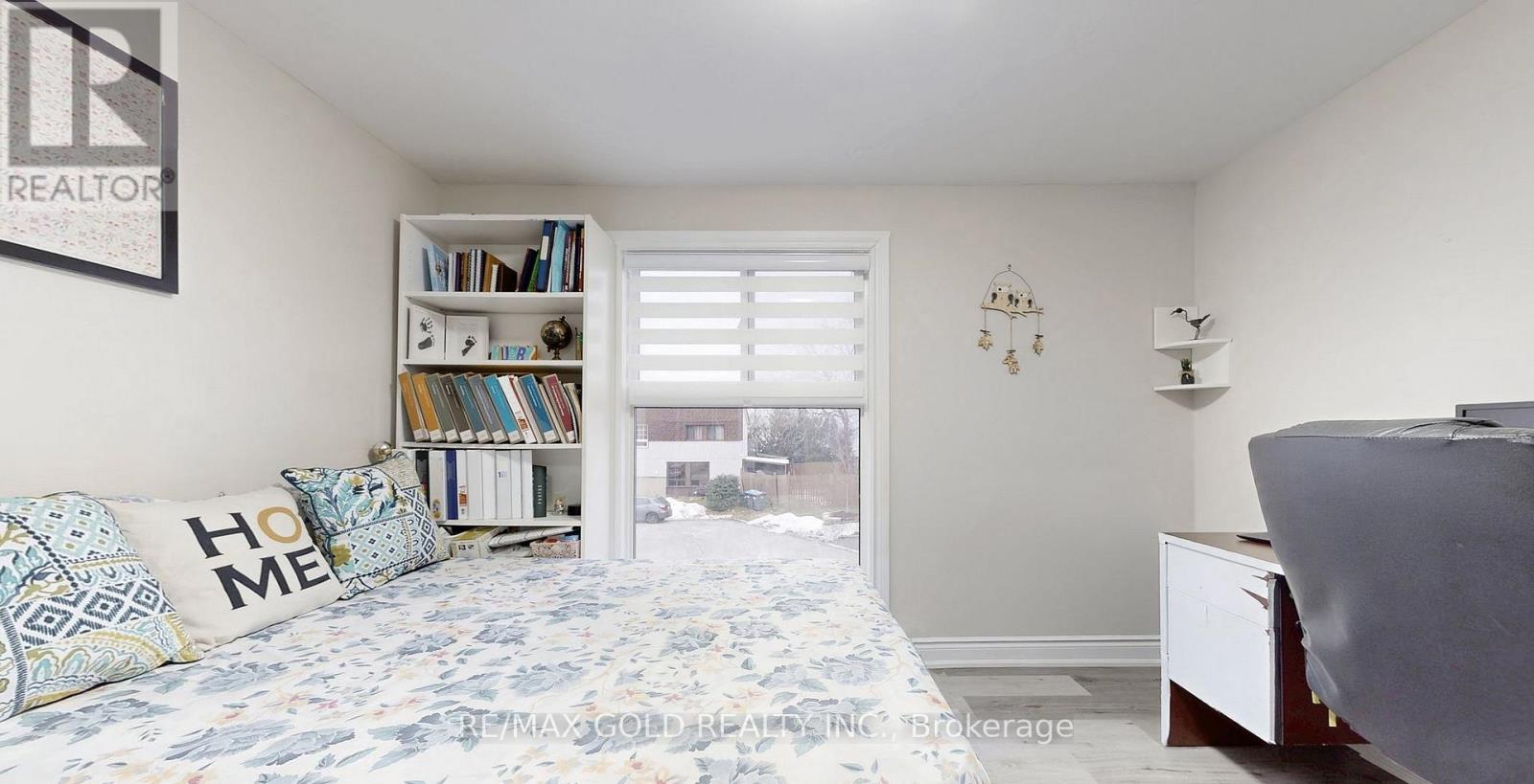 12 Glencastle Square, Brampton, Ontario  L6S 2H8 - Photo 32 - W12774824