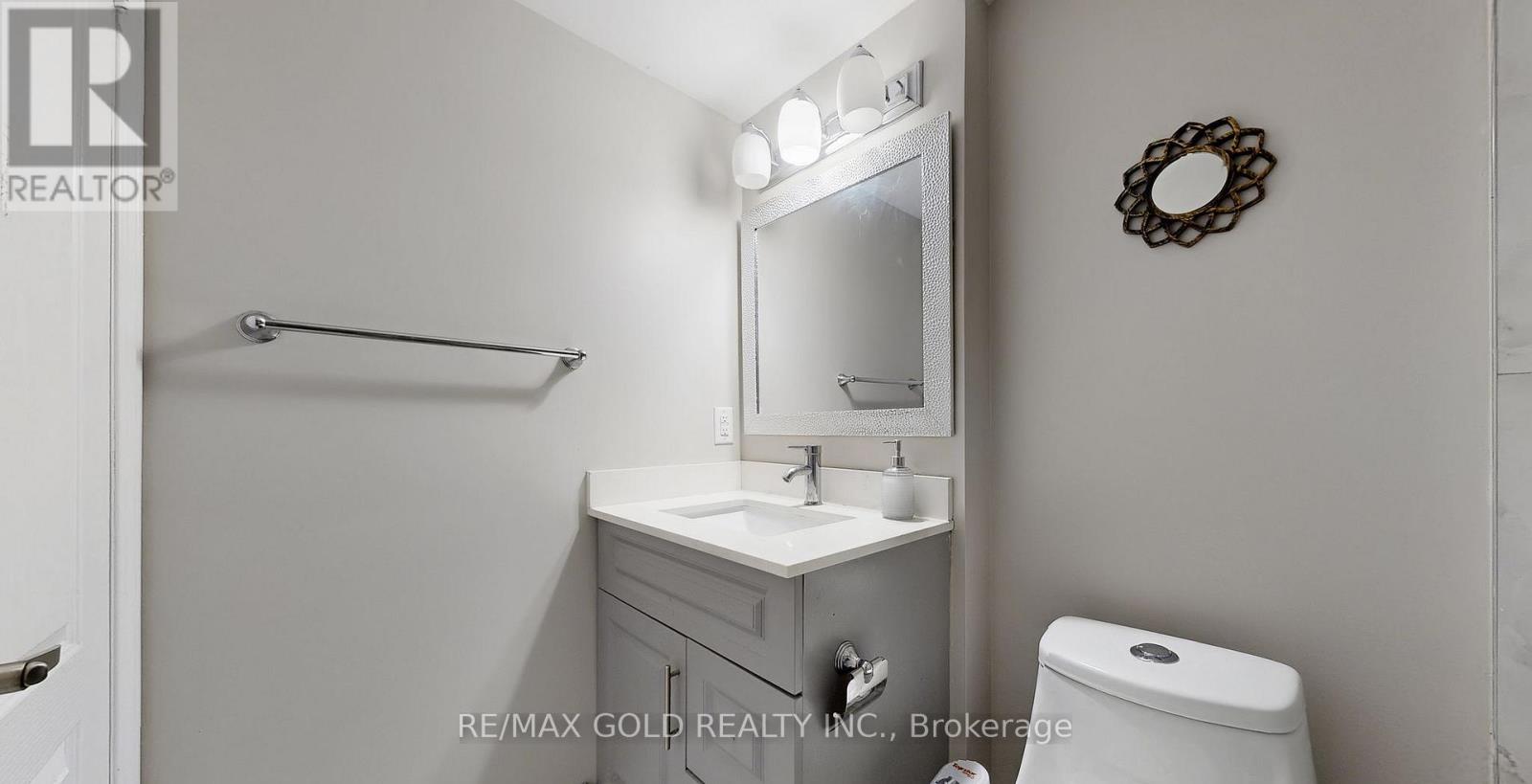 12 Glencastle Square, Brampton, Ontario  L6S 2H8 - Photo 44 - W12774824