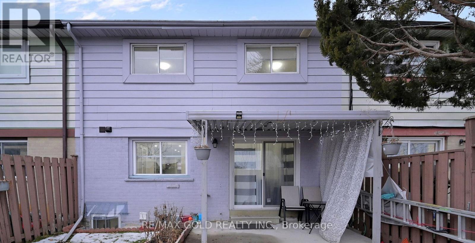 12 Glencastle Square, Brampton, Ontario  L6S 2H8 - Photo 46 - W12774824