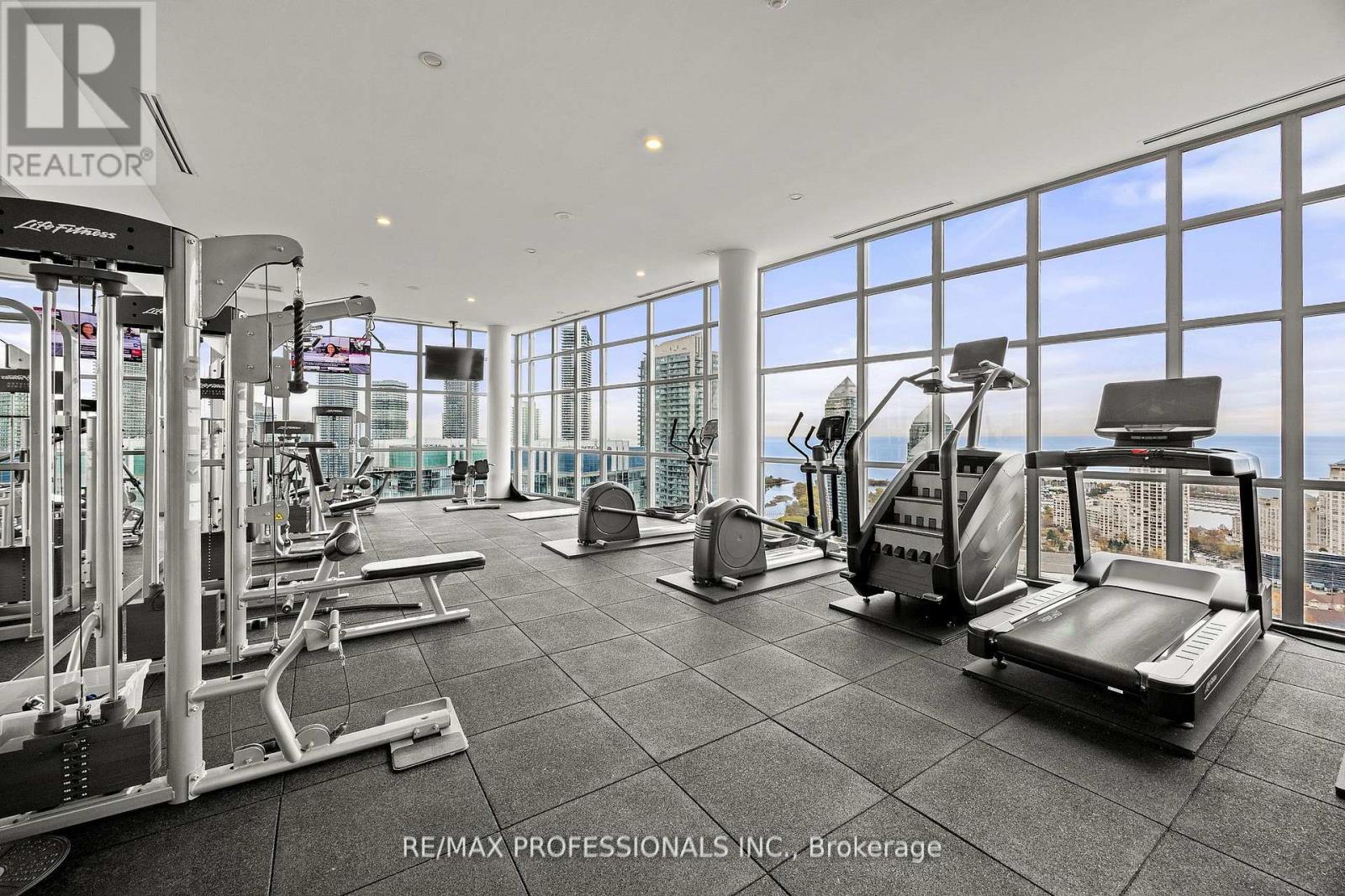 1434 - 165 Legion Road N, Toronto, Ontario  M8Y 0B3 - Photo 29 - W12774850