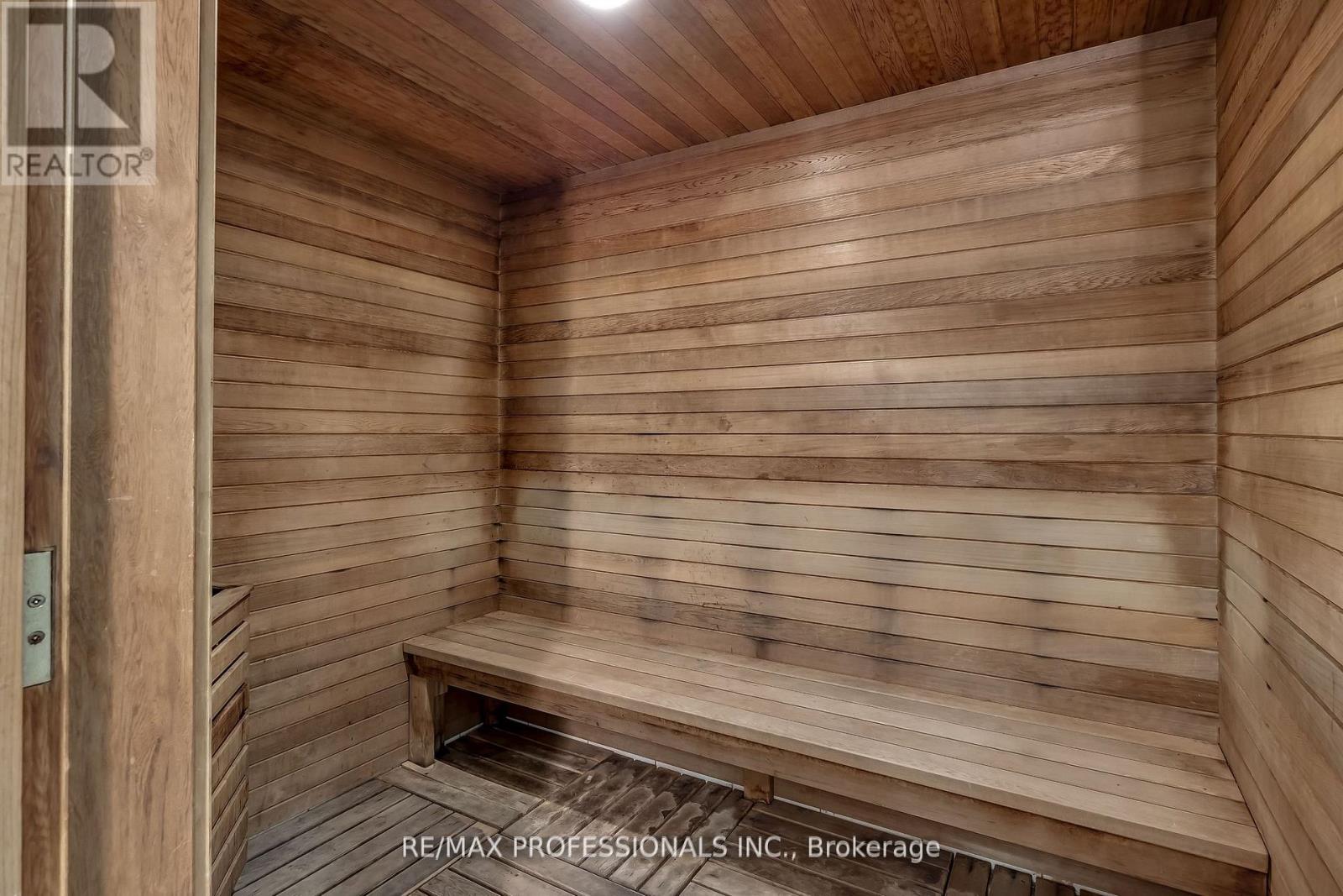 1434 - 165 Legion Road N, Toronto, Ontario  M8Y 0B3 - Photo 43 - W12774850