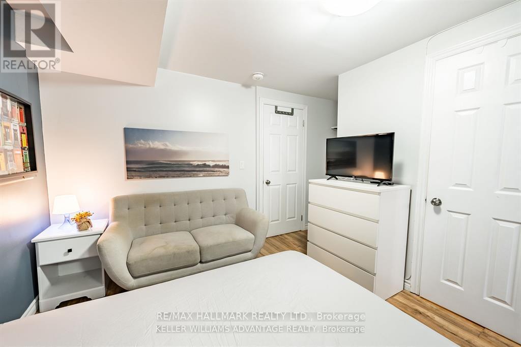 3 - 14 Innes Avenue, Toronto, Ontario  M6E 1M8 - Photo 3 - W12774858