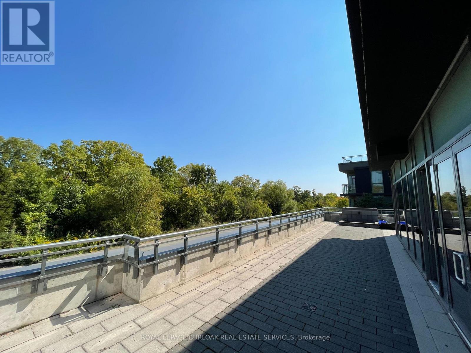 B407 - 5240 Dundas Street, Burlington, Ontario  L7L 0J6 - Photo 13 - W12774952