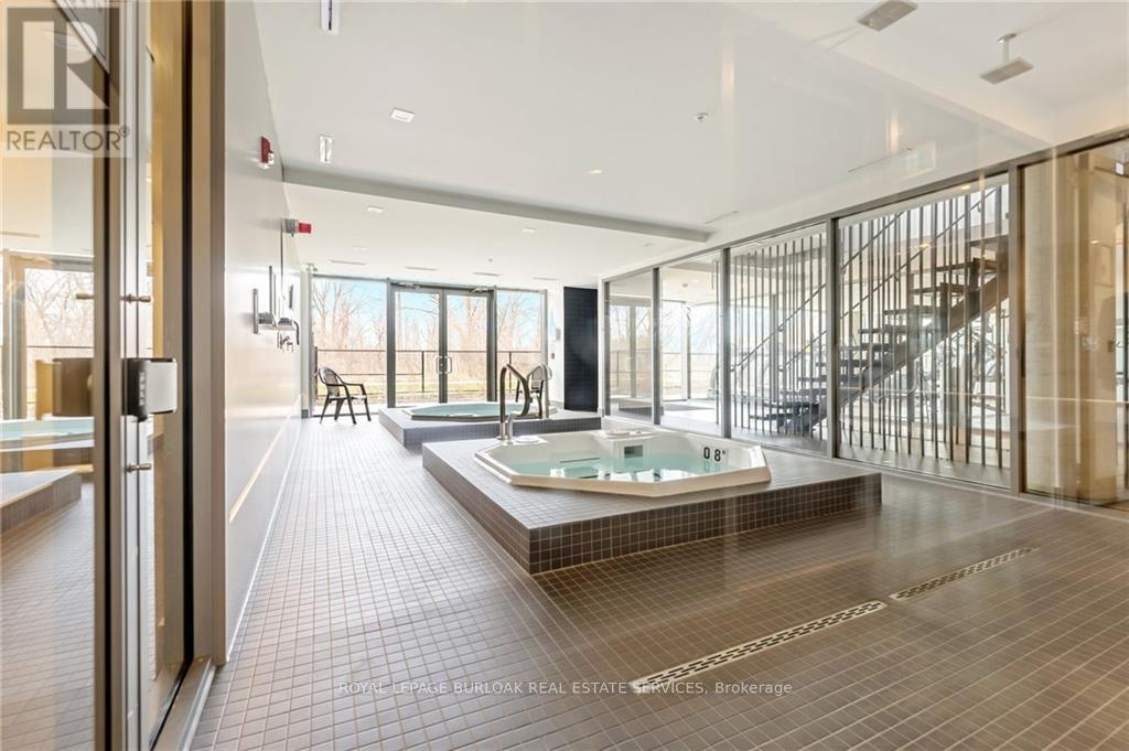 B407 - 5240 Dundas Street, Burlington, Ontario  L7L 0J6 - Photo 19 - W12774952