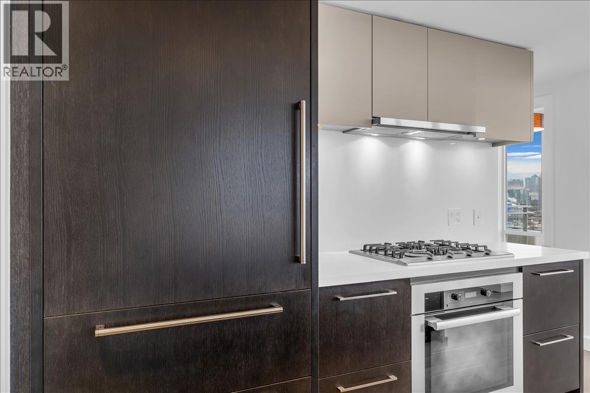 Listing Picture 10 of 34 : 2016 1618 QUEBEC STREET, Vancouver / 溫哥華 - 魯藝地產 Yvonne Lu Group - MLS Medallion Club Member