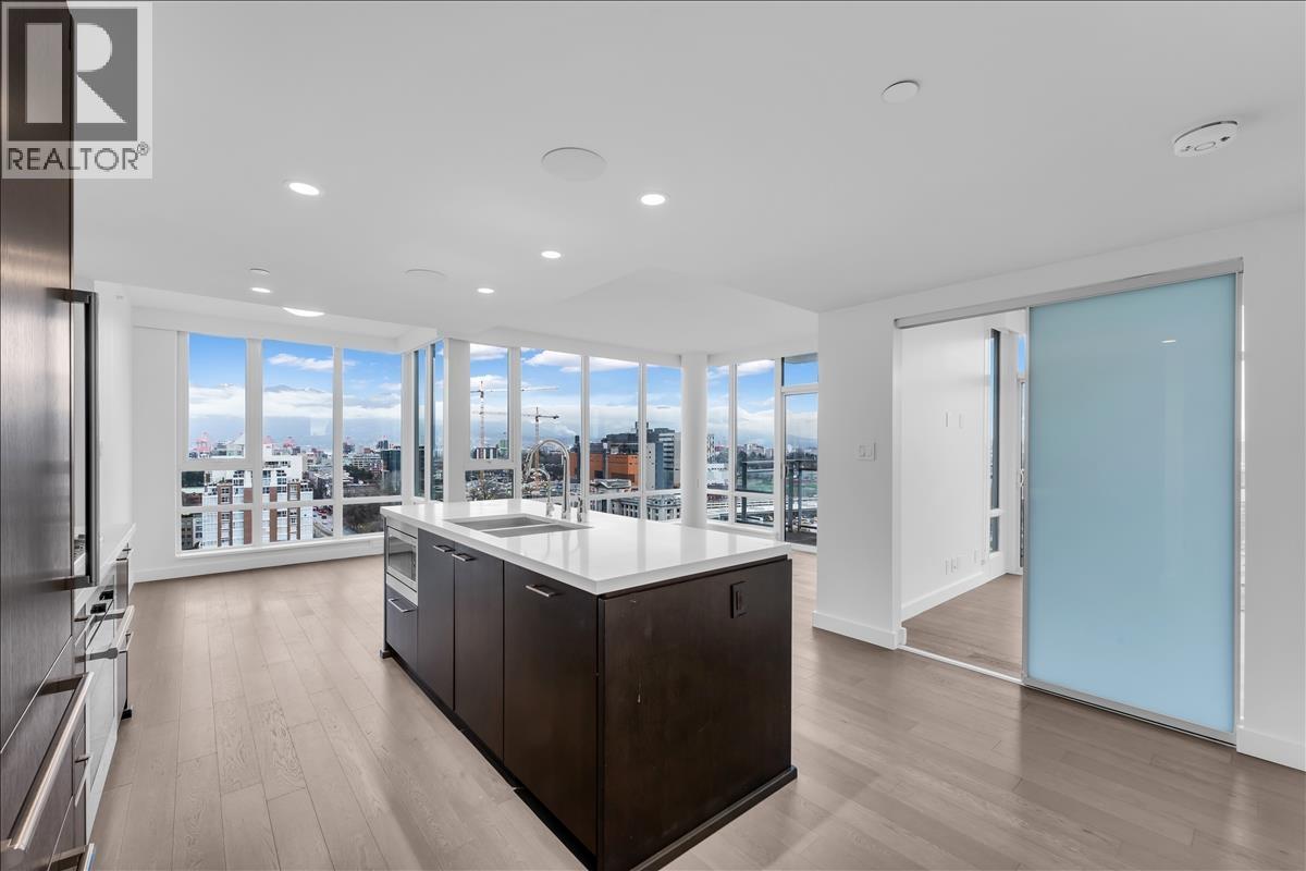 Listing Picture 27 of 34 : 2016 1618 QUEBEC STREET, Vancouver / 溫哥華 - 魯藝地產 Yvonne Lu Group - MLS Medallion Club Member