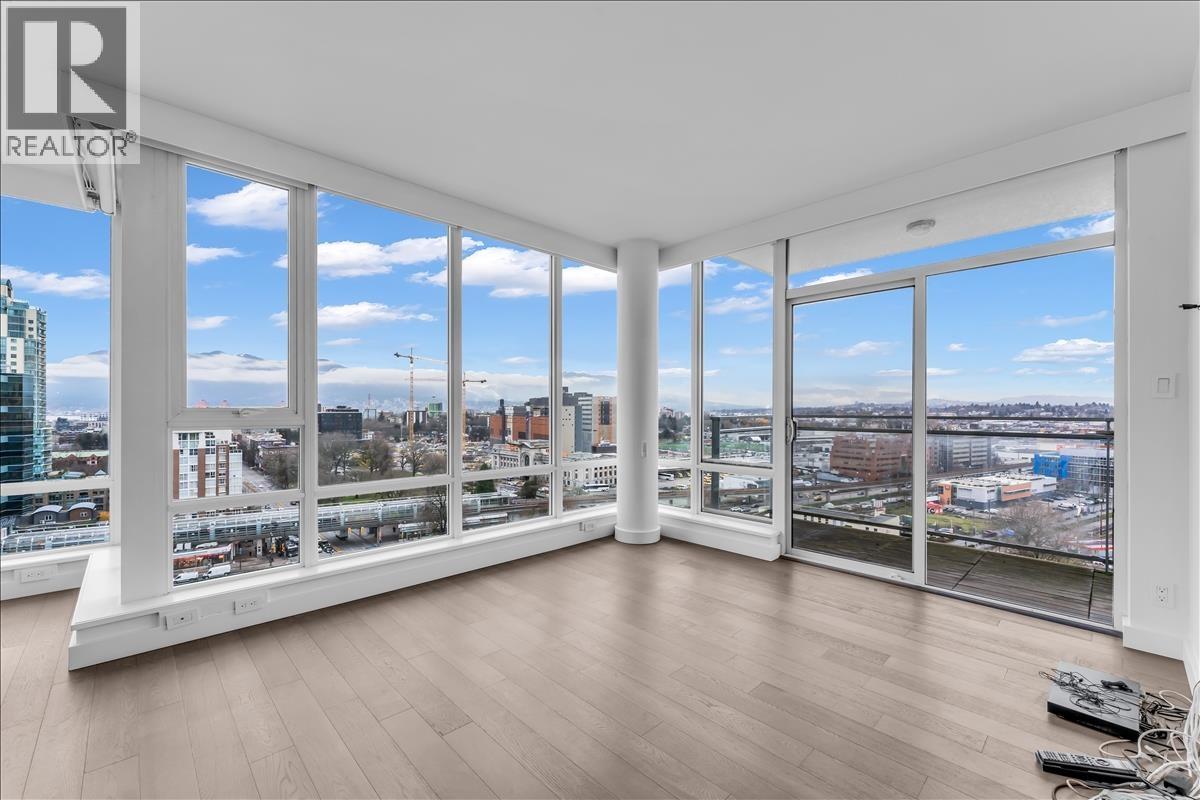 Listing Picture 12 of 34 : 2016 1618 QUEBEC STREET, Vancouver / 溫哥華 - 魯藝地產 Yvonne Lu Group - MLS Medallion Club Member