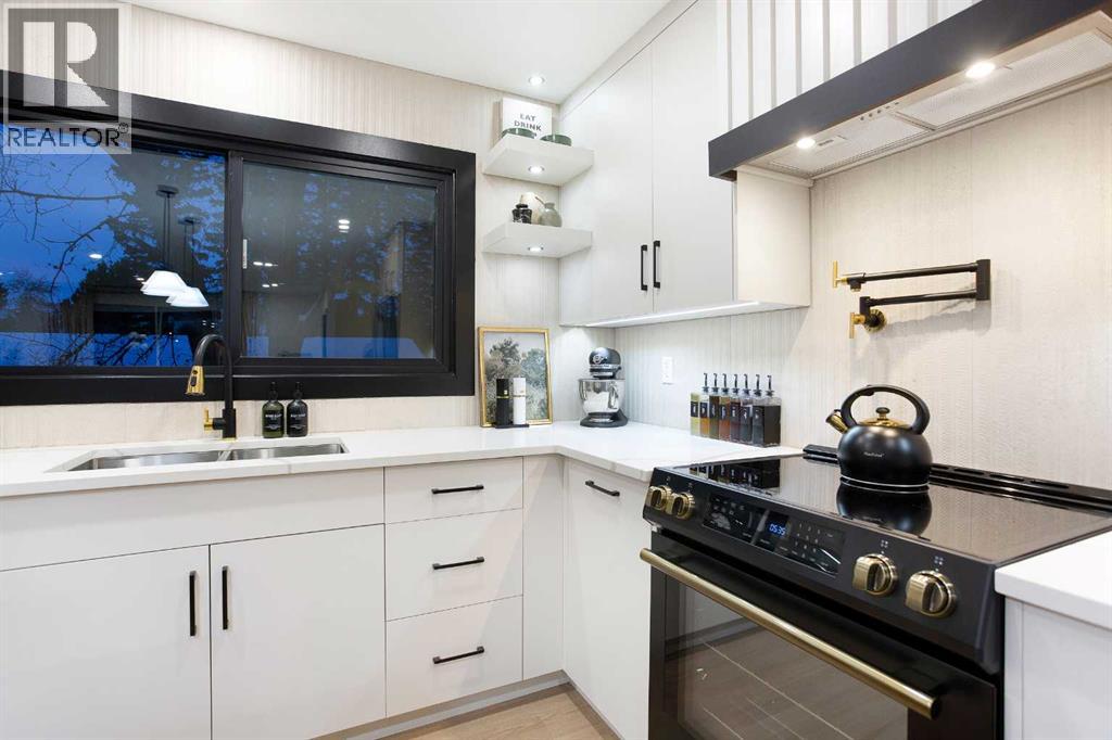 2416 Palliser Drive Sw, Calgary, Alberta  T2V 3S7 - Photo 8 - A2282486