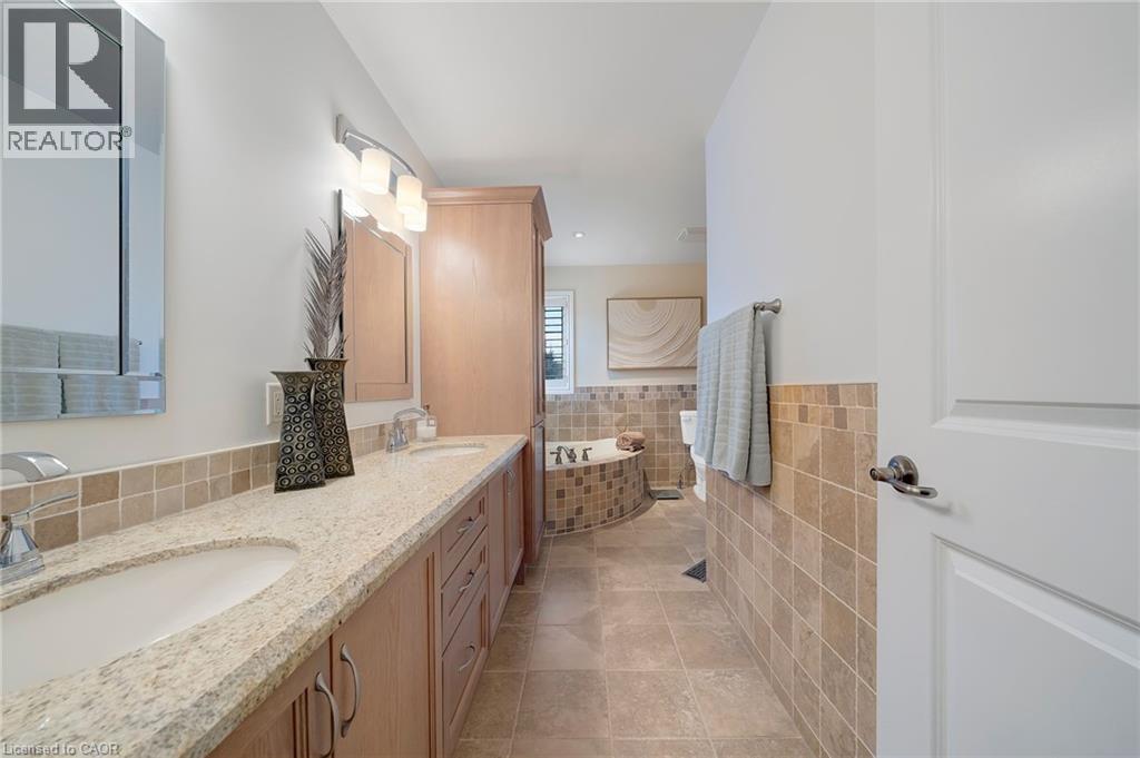 578 Fifty Road, Stoney Creek, Ontario  L8E 5T5 - Photo 29 - 40802358