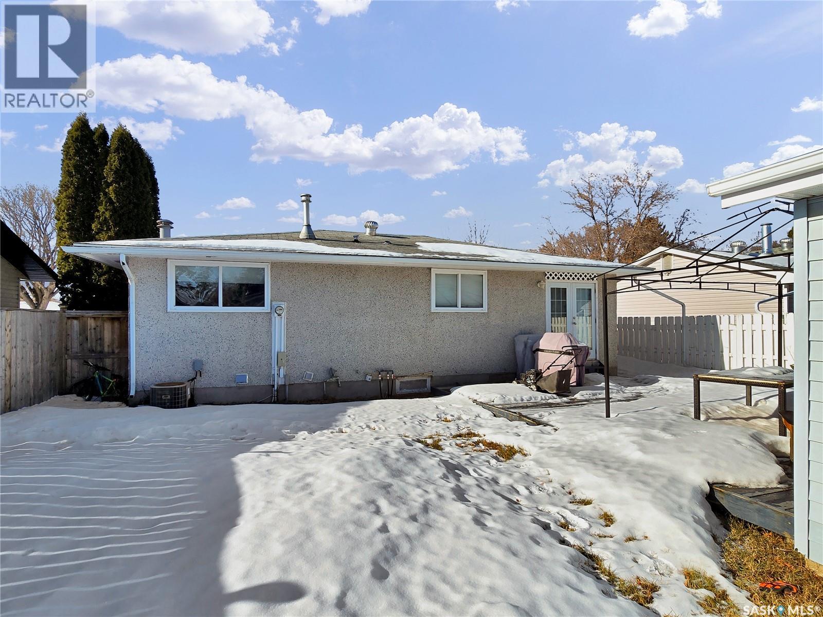 857 East Centre, Saskatoon, Saskatchewan  S7J 2Z8 - Photo 26 - SK028228