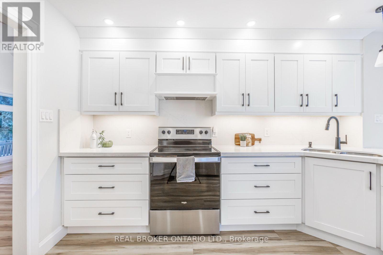 104 Seaton Place Drive, Hamilton, Ontario  L8E 4A6 - Photo 11 - X12774946