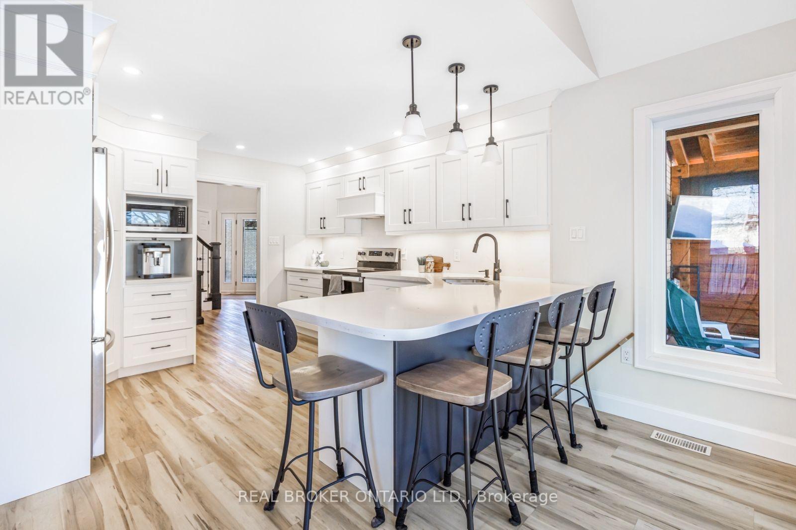 104 Seaton Place Drive, Hamilton, Ontario  L8E 4A6 - Photo 12 - X12774946