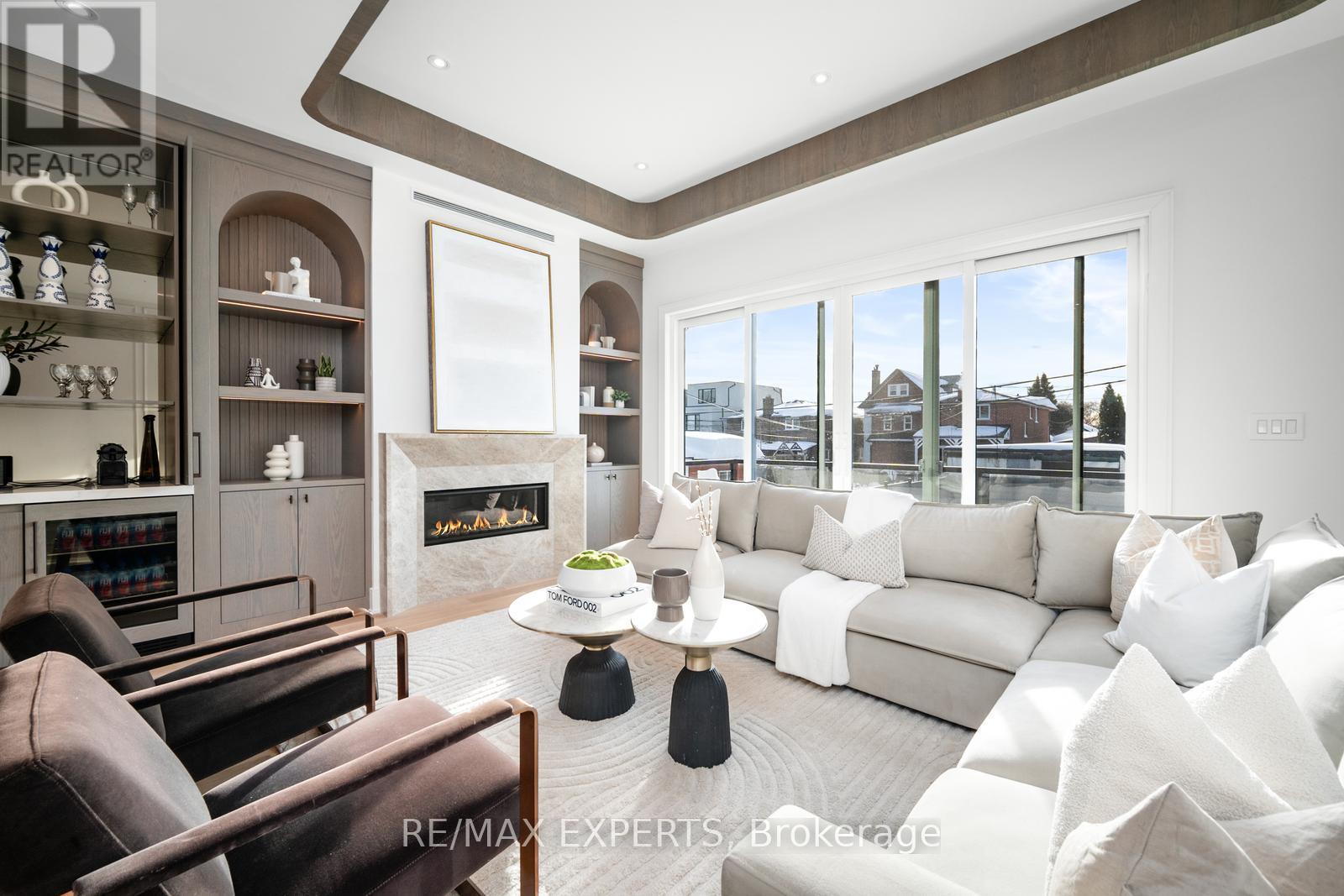 15 Holland Park Avenue, Toronto, Ontario  M6C 1M2 - Photo 13 - C12762610