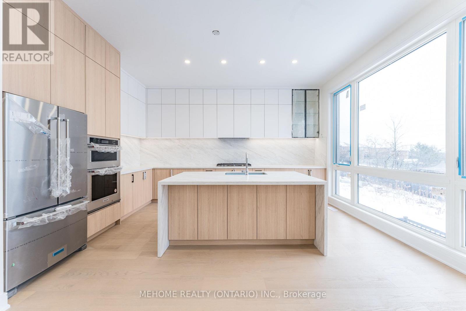 85 Post Oak Drive, Richmond Hill, Ontario  L4E 4G9 - Photo 10 - N12774148