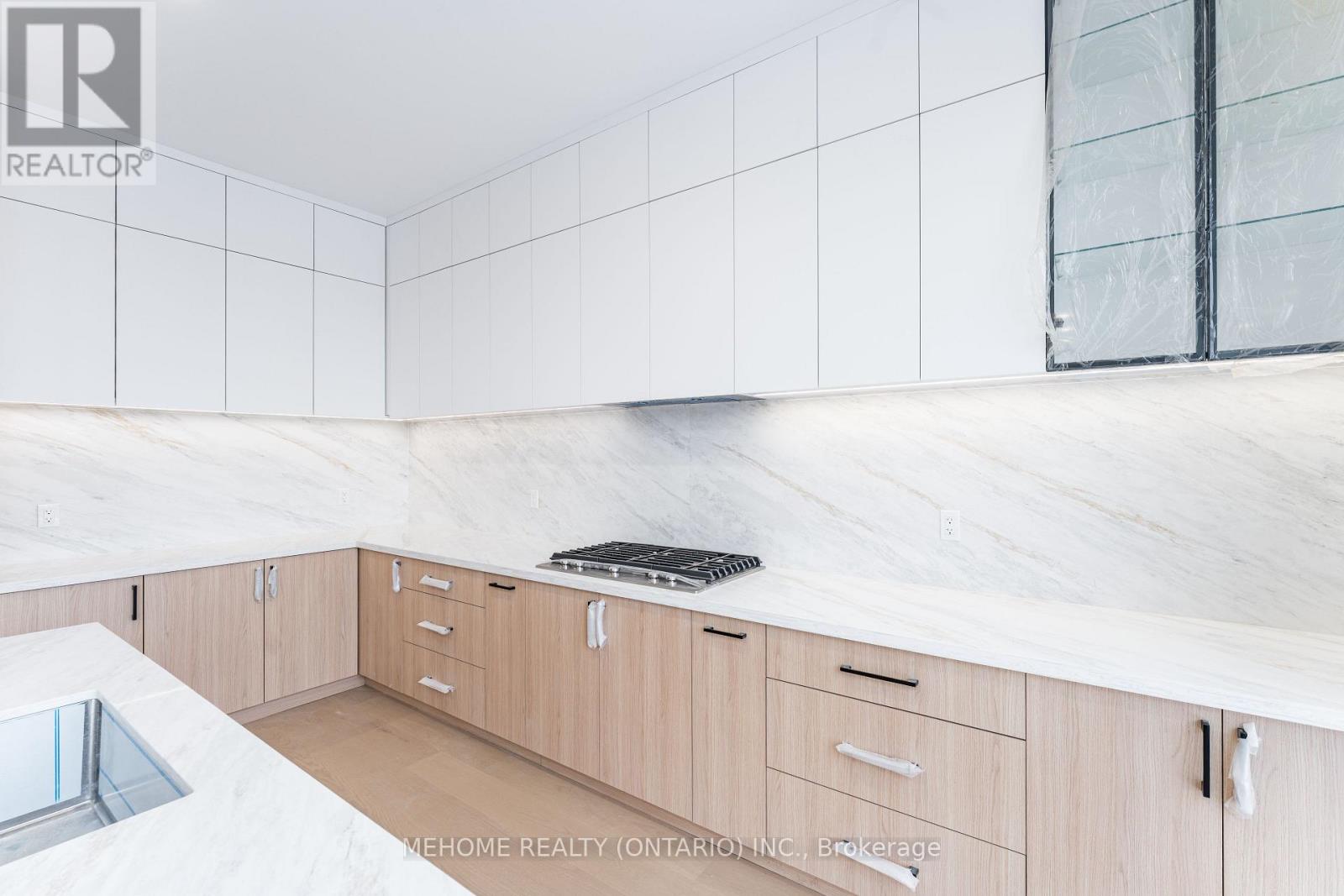 85 Post Oak Drive, Richmond Hill, Ontario  L4E 4G9 - Photo 12 - N12774148