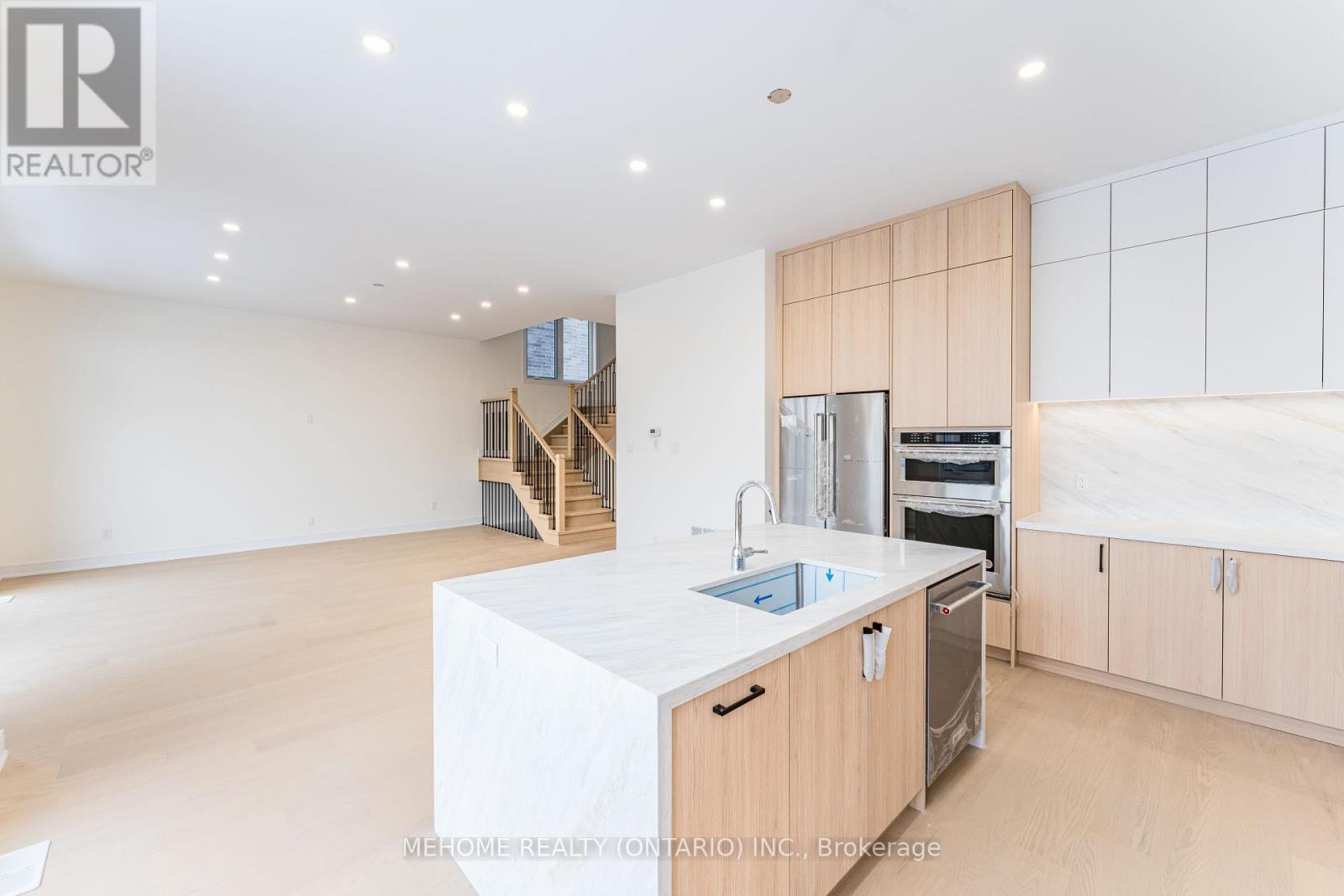 85 Post Oak Drive, Richmond Hill, Ontario  L4E 4G9 - Photo 13 - N12774148