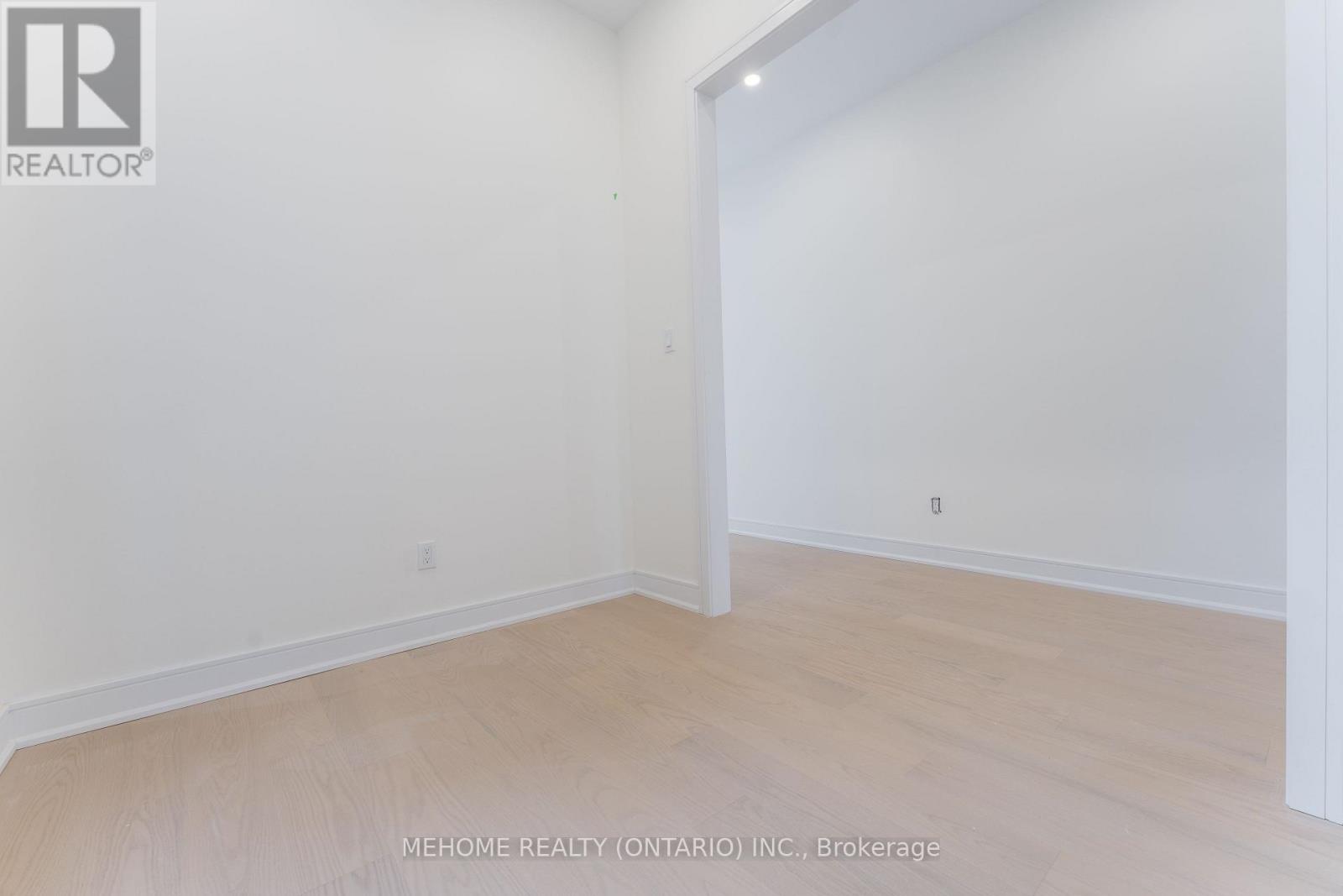 85 Post Oak Drive, Richmond Hill, Ontario  L4E 4G9 - Photo 5 - N12774148